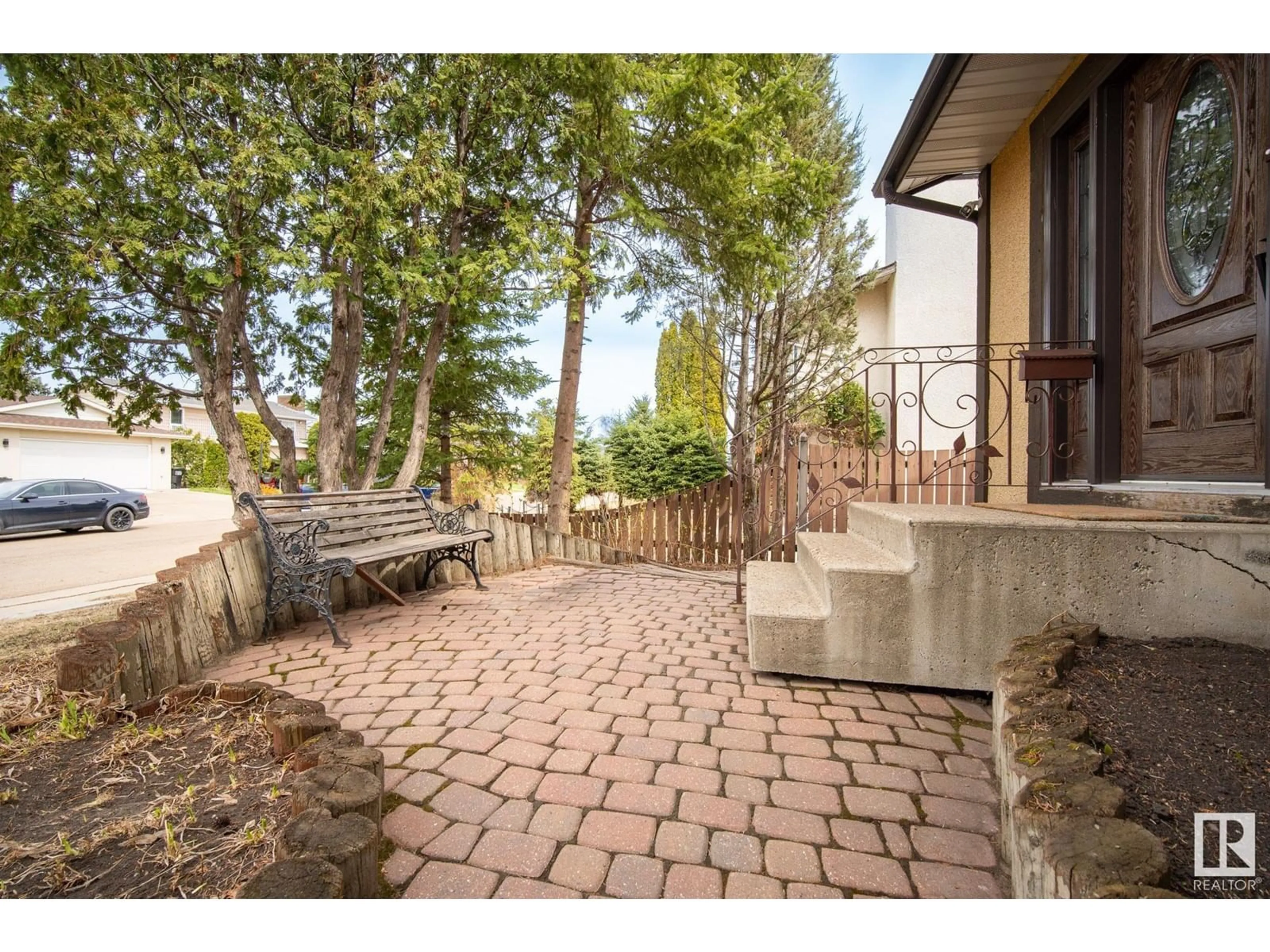 Patio, street for 11519 141 AV, Edmonton Alberta T5X3Z7
