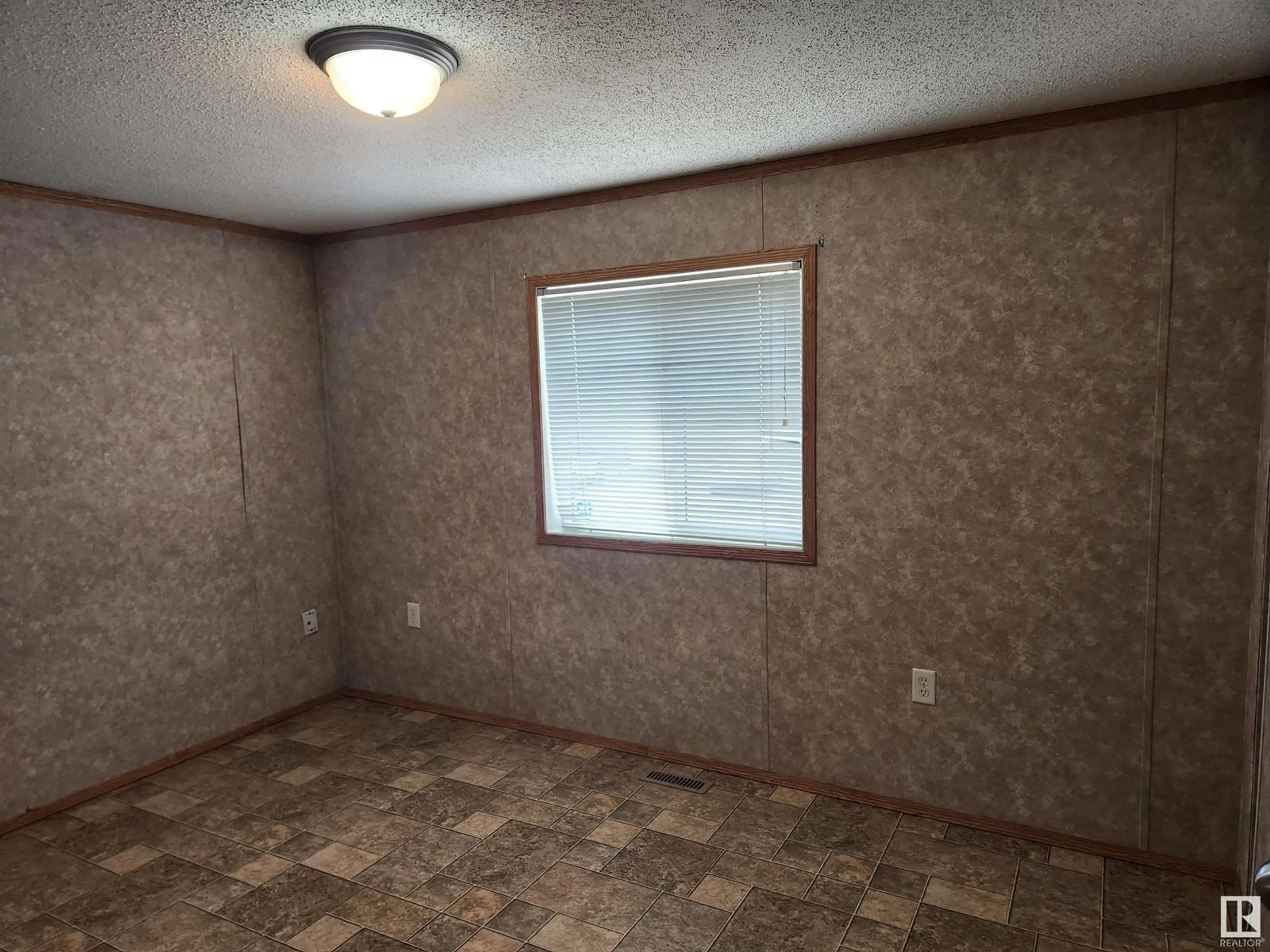 A pic of a room for 963 53222 RR 272, Rural Parkland County Alberta T7X3R5