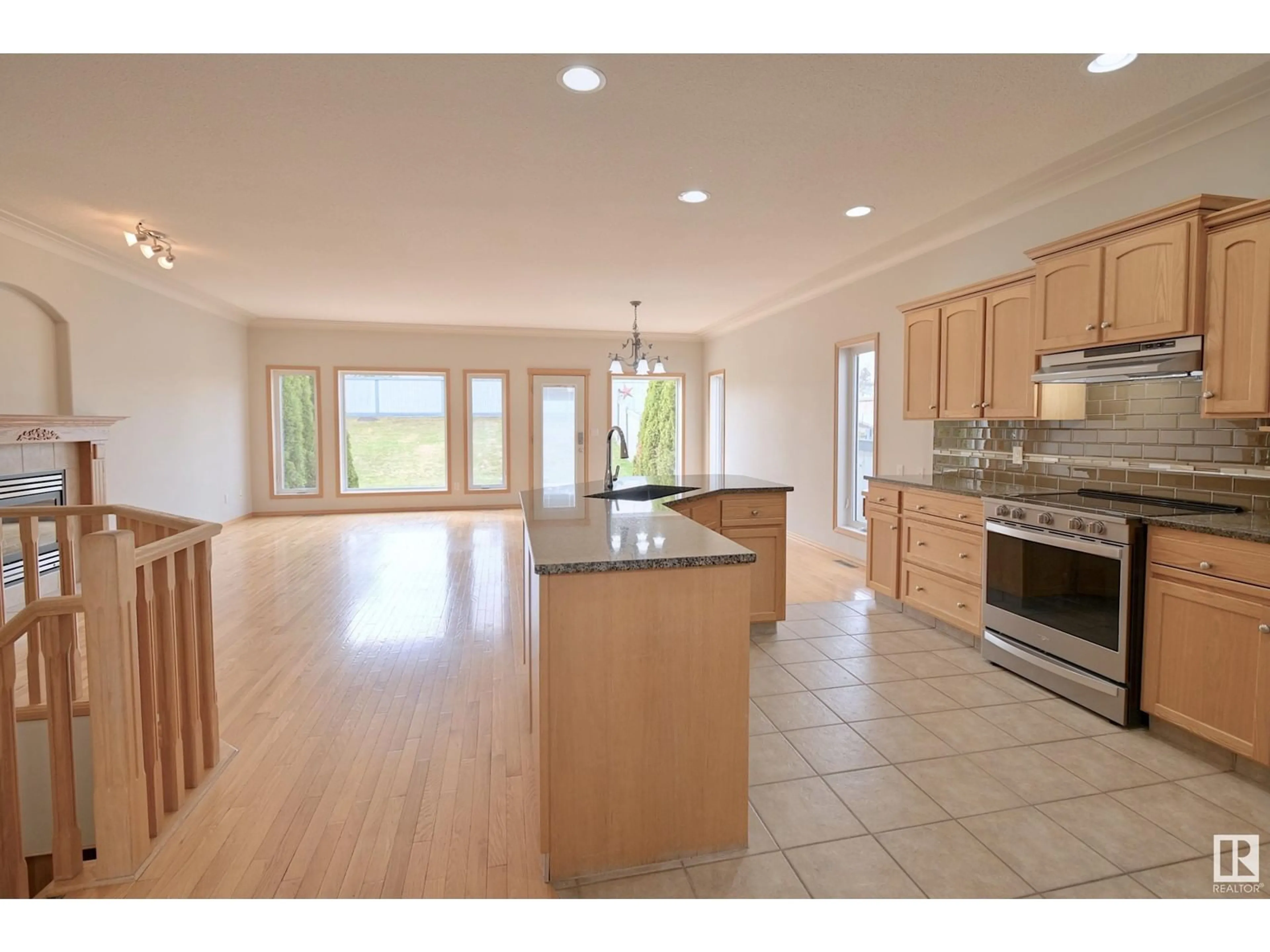 Open concept kitchen, unknown for 29 DEER PARK CR, Spruce Grove Alberta T7X4J2