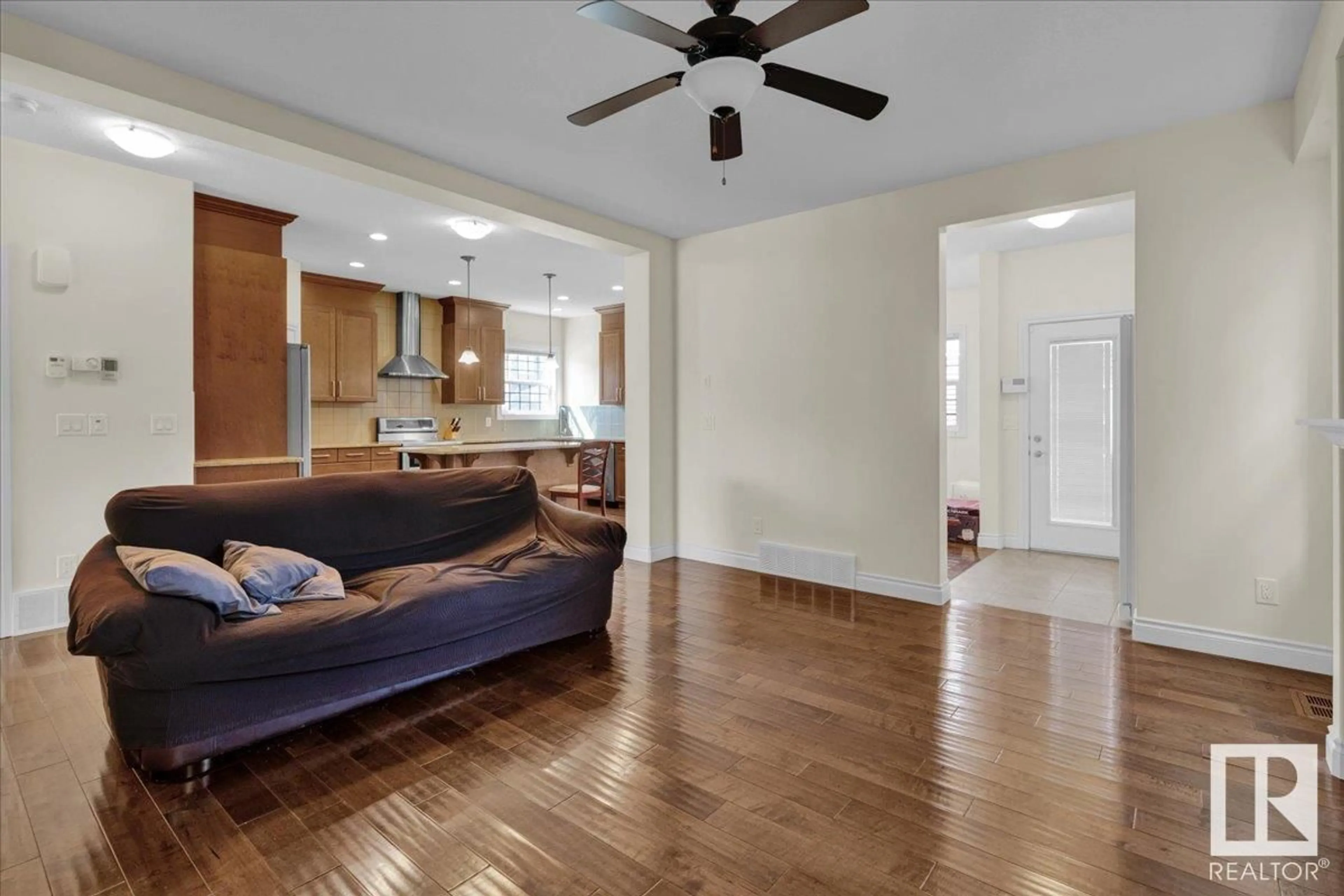 Living room with furniture, unknown for 5512 CONESTOGA ST, Edmonton Alberta T5E6R6