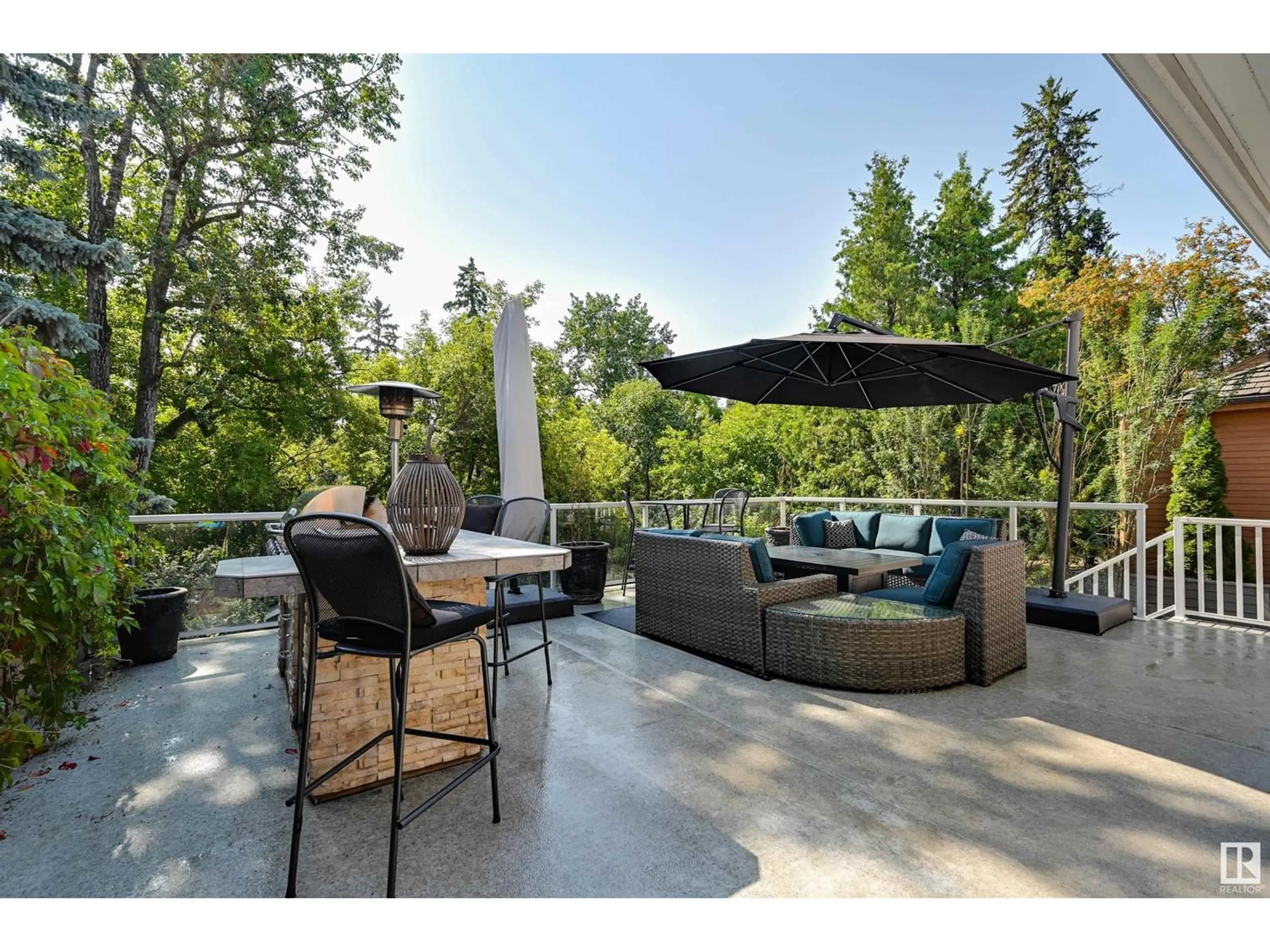 Patio, unknown for 10347 VILLA AV, Edmonton Alberta T5N3T9