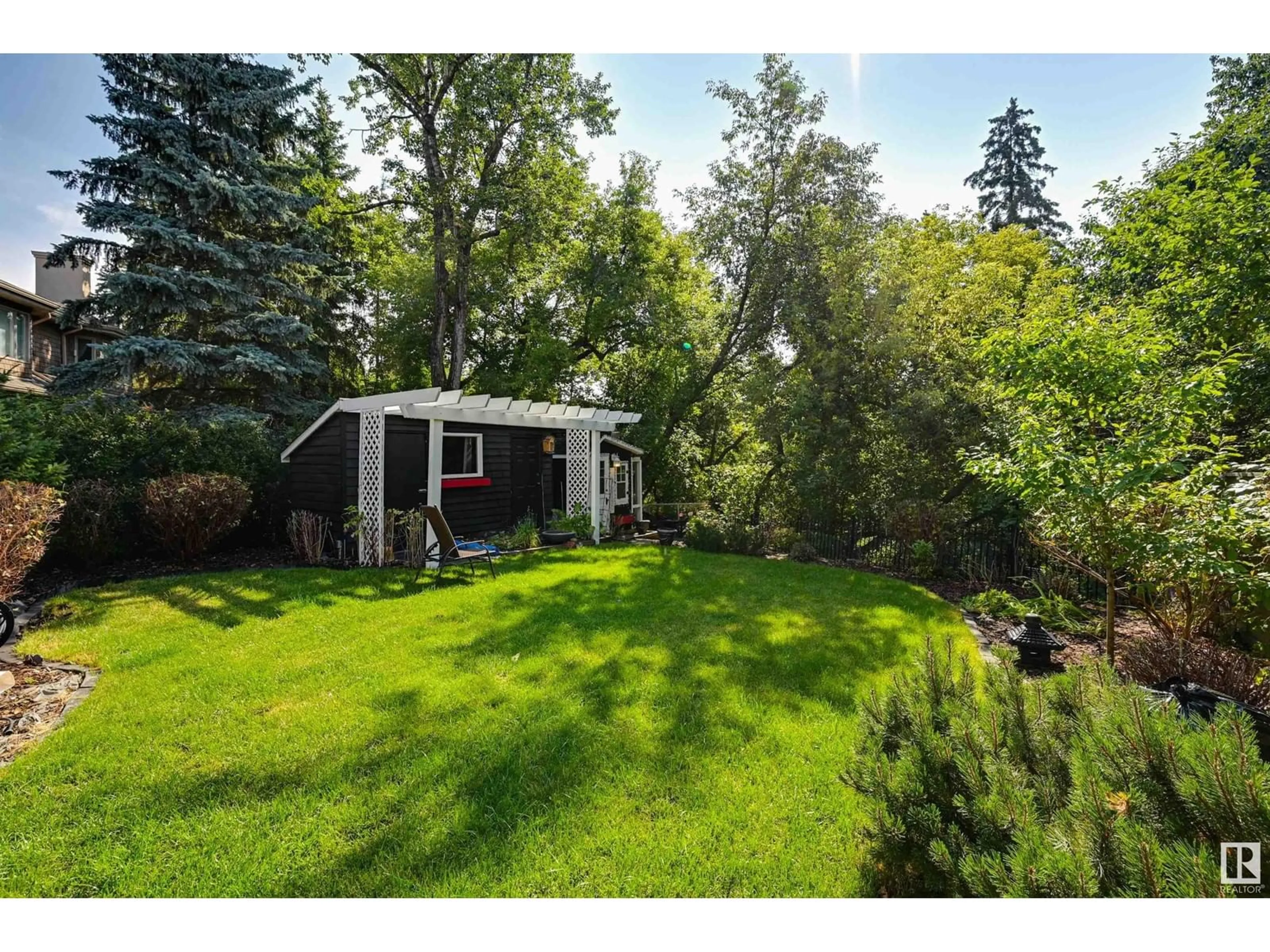 Shed for 10347 VILLA AV, Edmonton Alberta T5N3T9