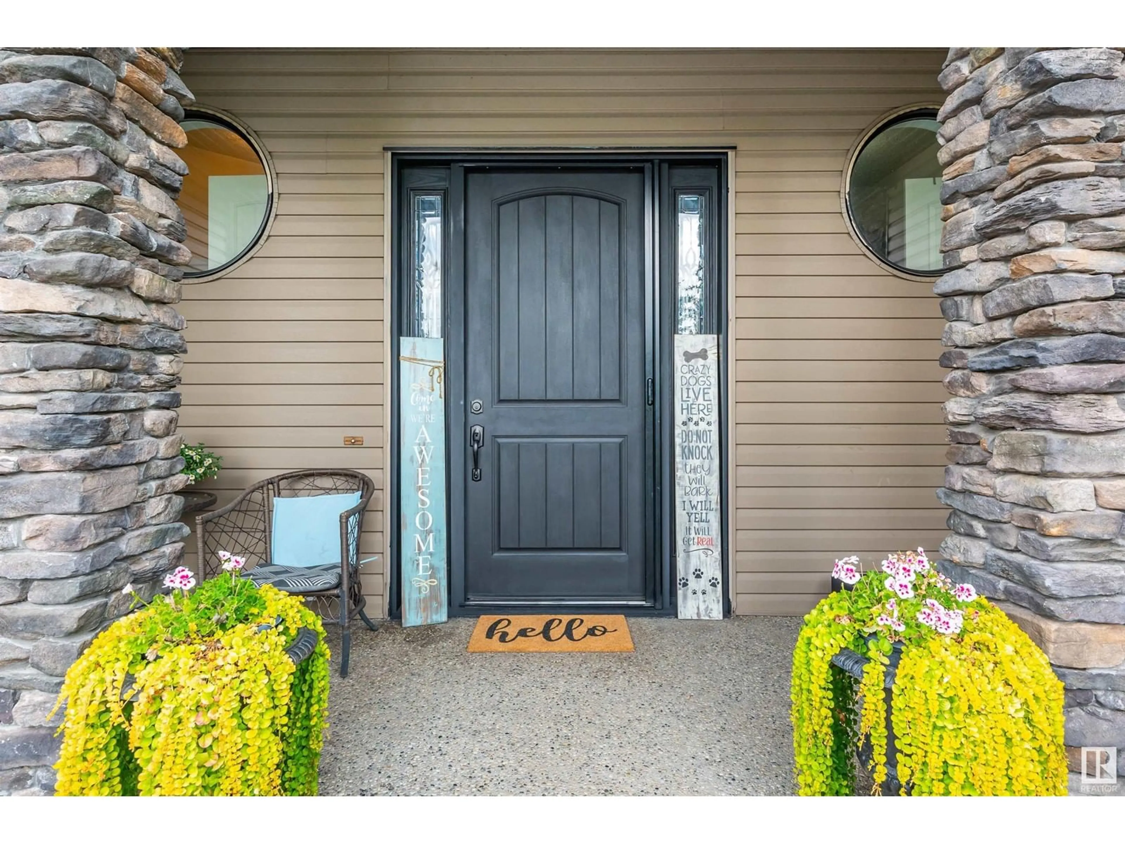 Indoor entryway for 53025 RGE RD 223, Rural Strathcona County Alberta T8E2M3