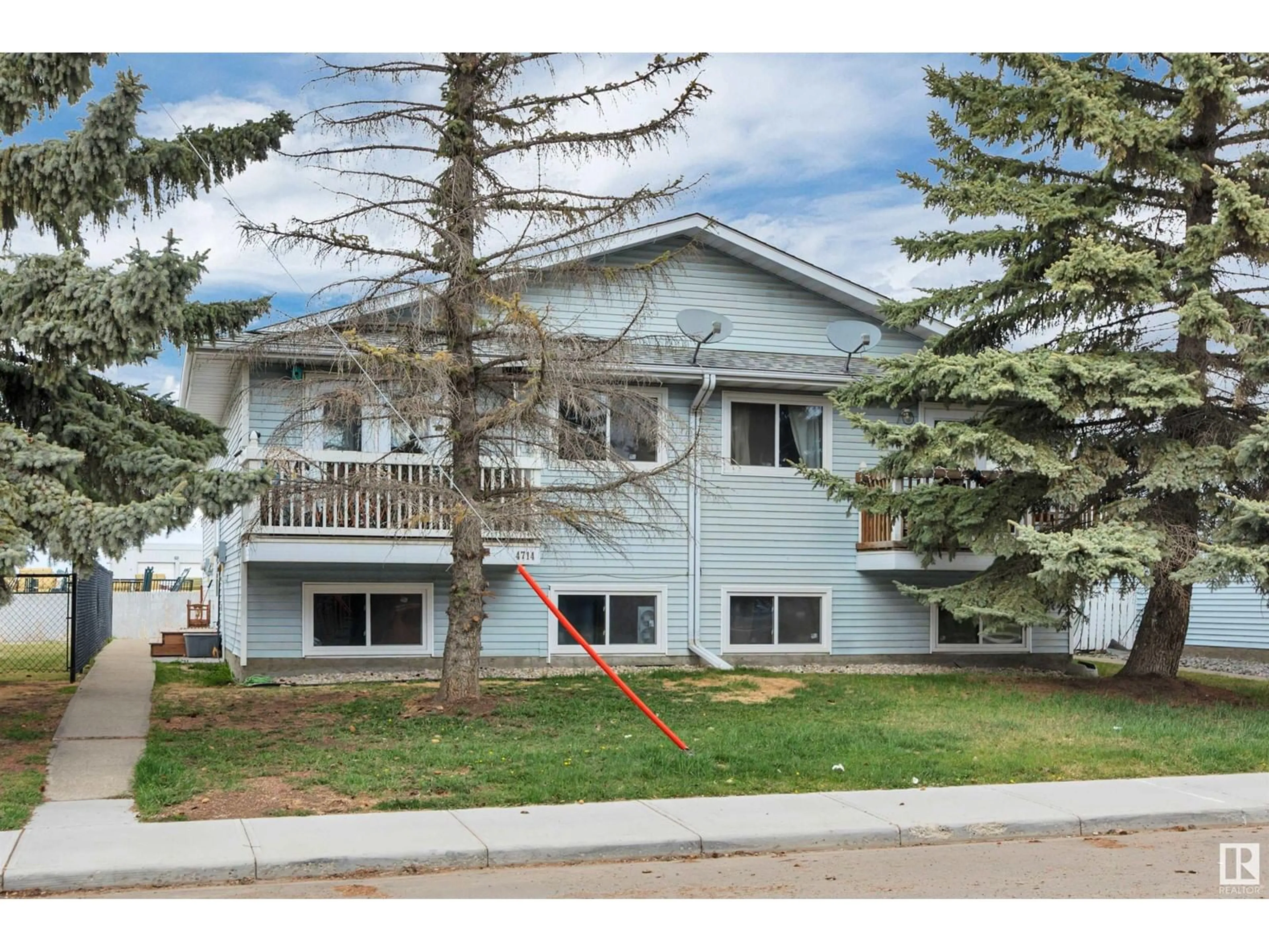 Home with vinyl exterior material, street for 4714 54 AV, Leduc Alberta T9E6K4