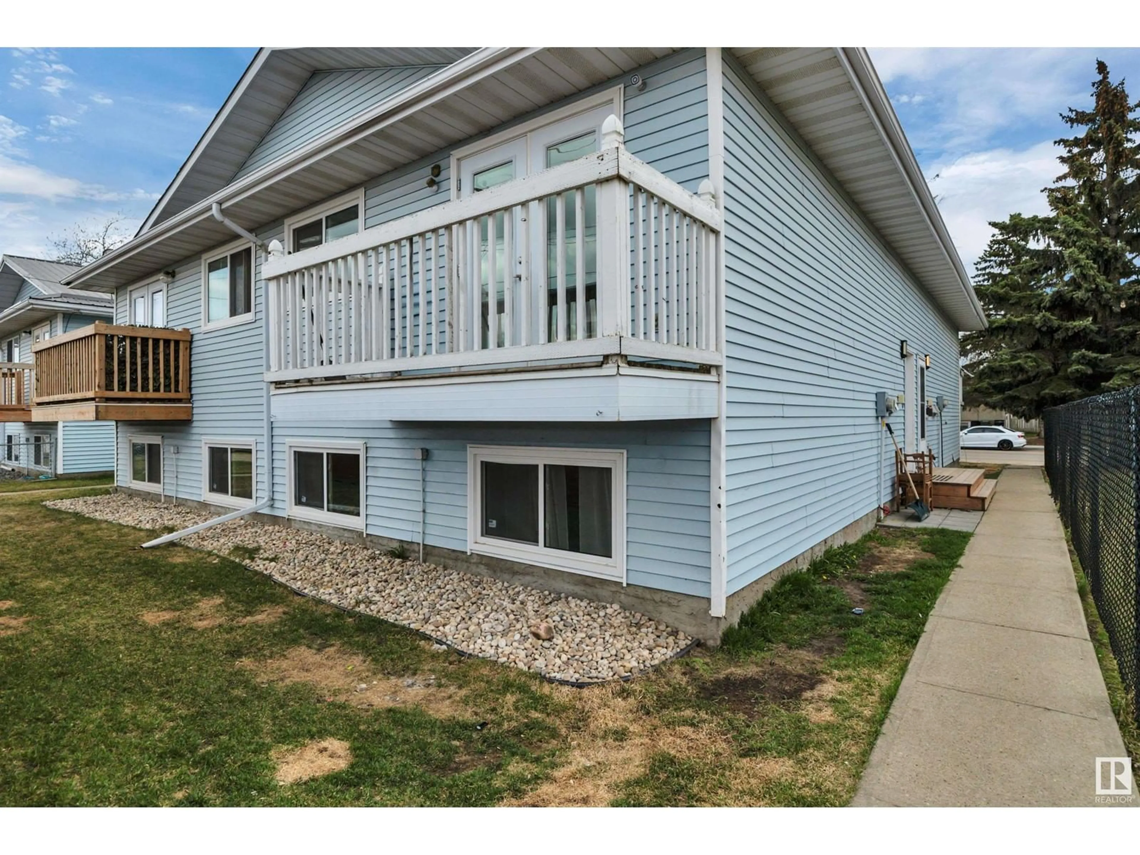 Home with vinyl exterior material, street for 4714 54 AV, Leduc Alberta T9E6K4