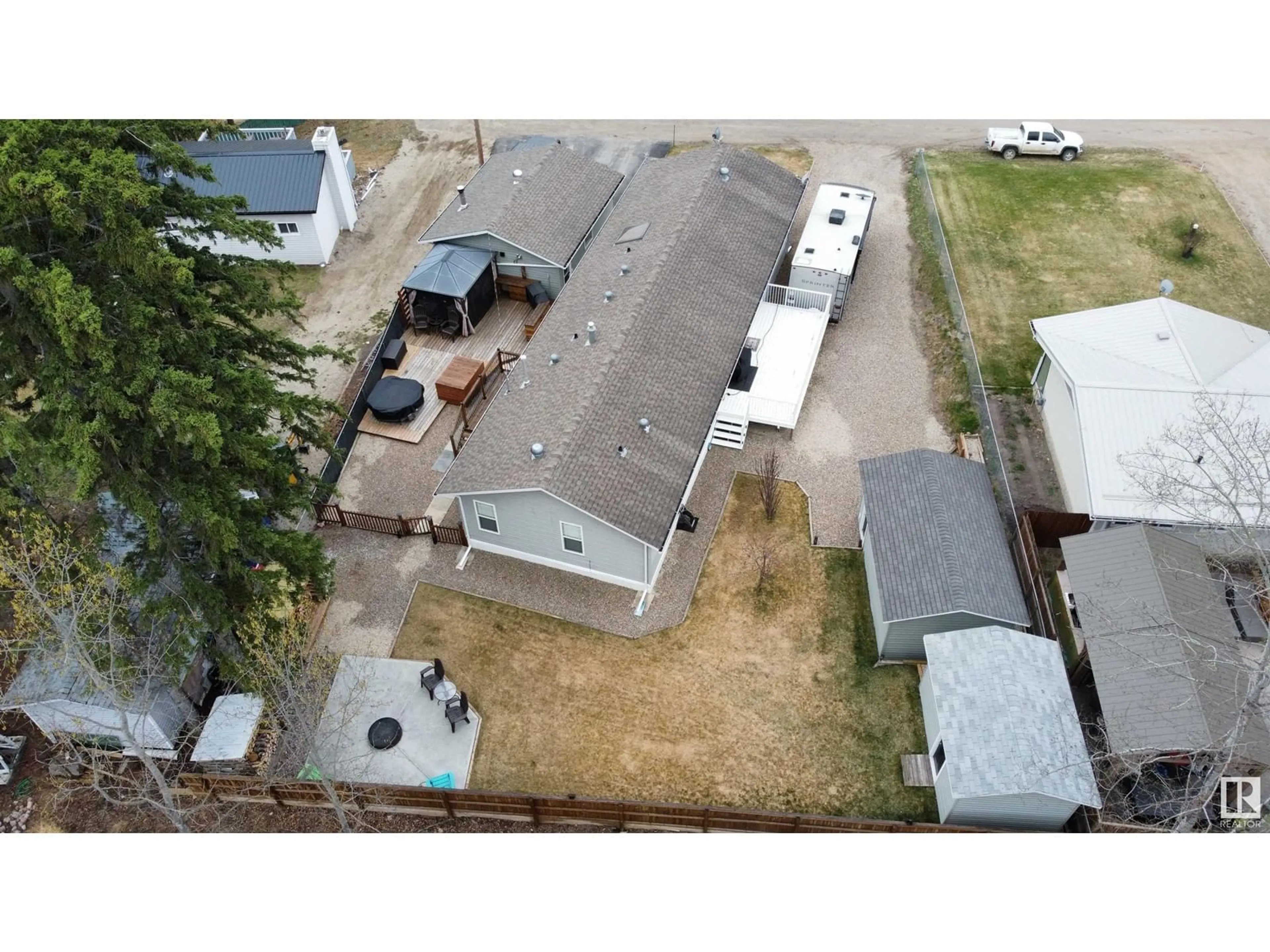 A pic from outside/outdoor area/front of a property/back of a property/a pic from drone, street for 610 LAKEVIEW ROAD, Rural Athabasca County Alberta T0A0M0