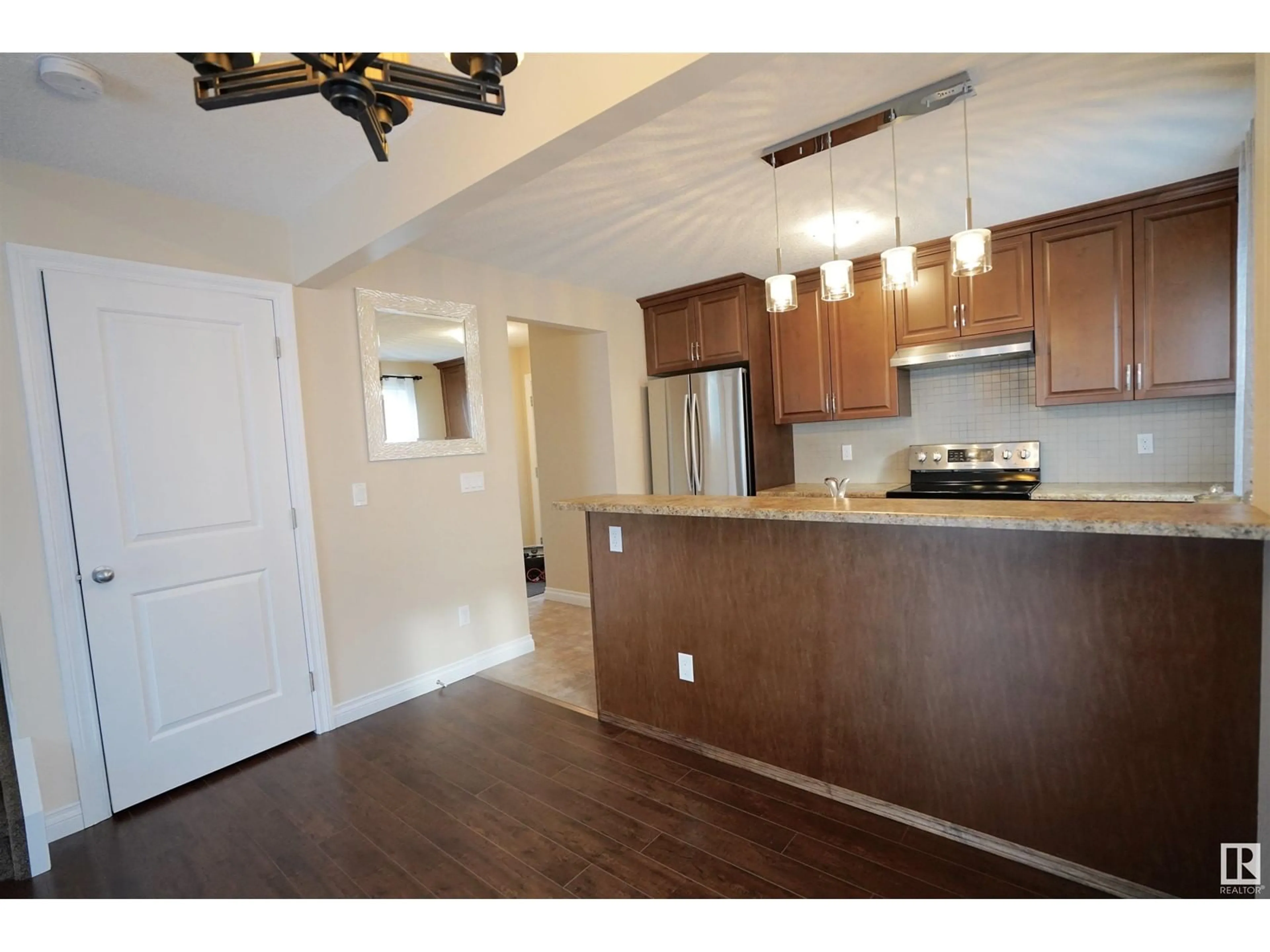 Unknown for 12018 65 ST, Edmonton Alberta T5W4L7
