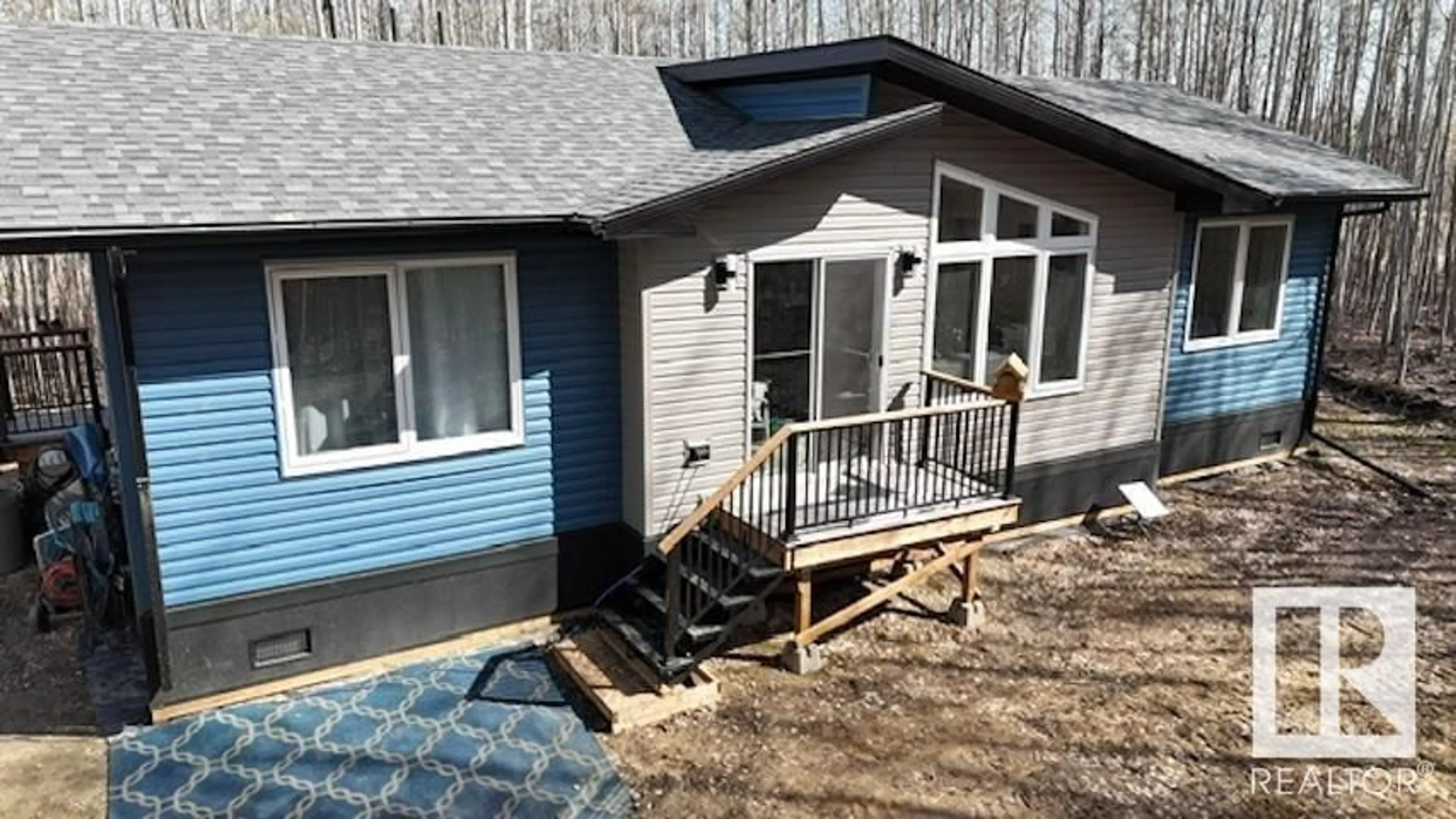 Home with vinyl exterior material, unknown for 473060 - 304 RGE RD 280 RGE RD, Rural Wetaskiwin County Alberta T0C2C0