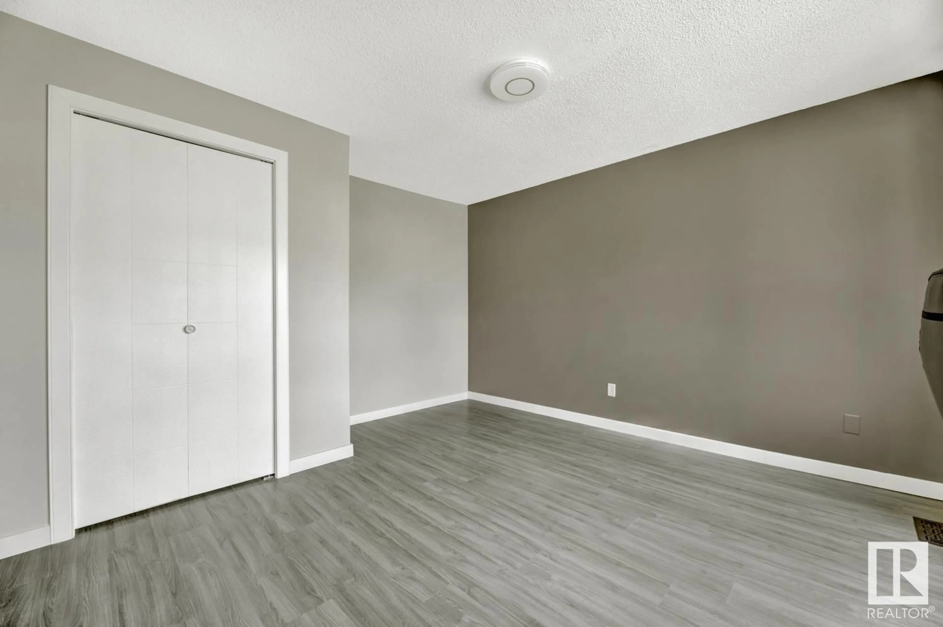 A pic of a room for 17935 99 AV, Edmonton Alberta T5T3H7