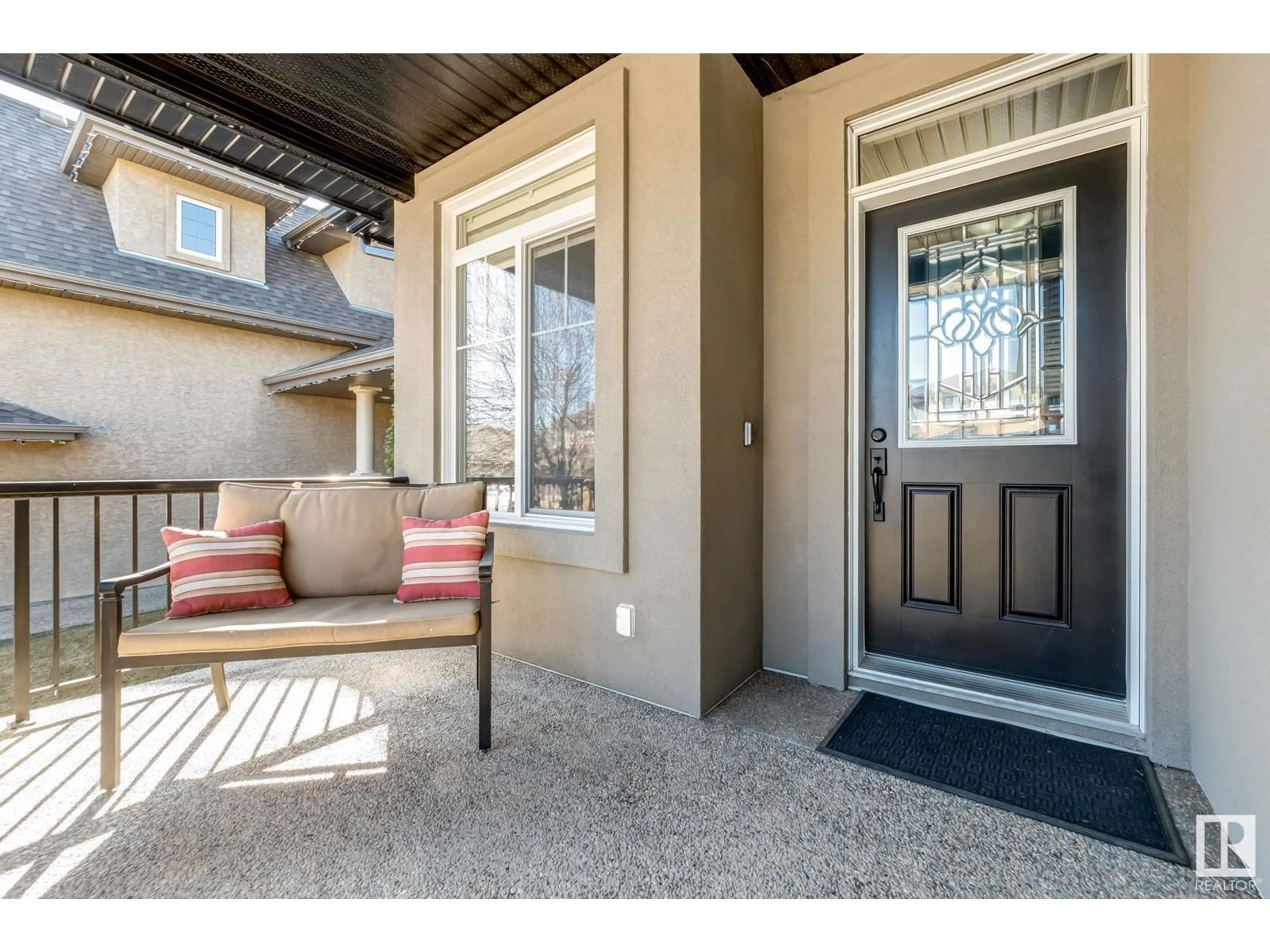 Indoor entryway for 2714 WATCHER WY, Edmonton Alberta T6W0X6