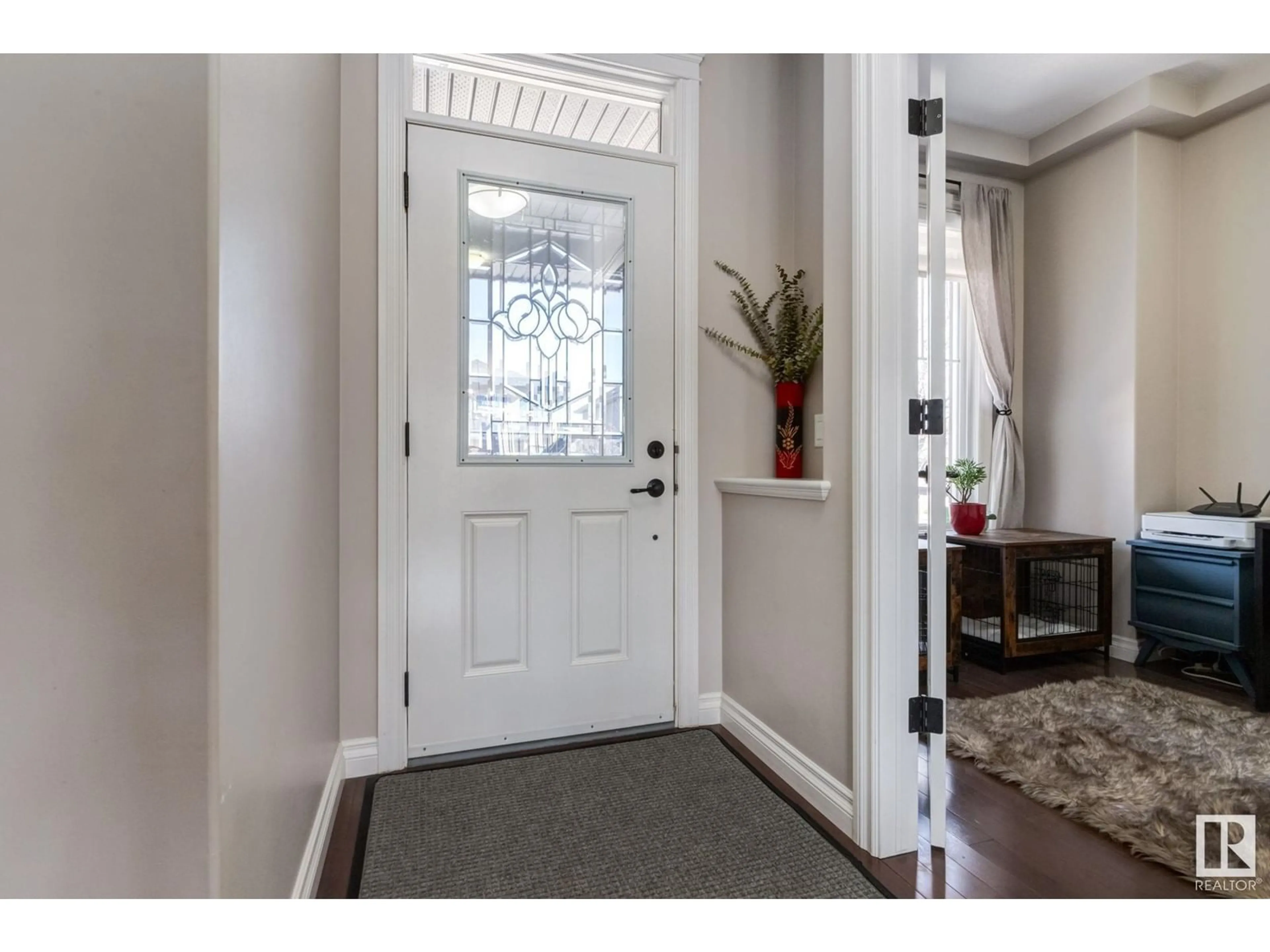 Indoor entryway for 2714 WATCHER WY, Edmonton Alberta T6W0X6