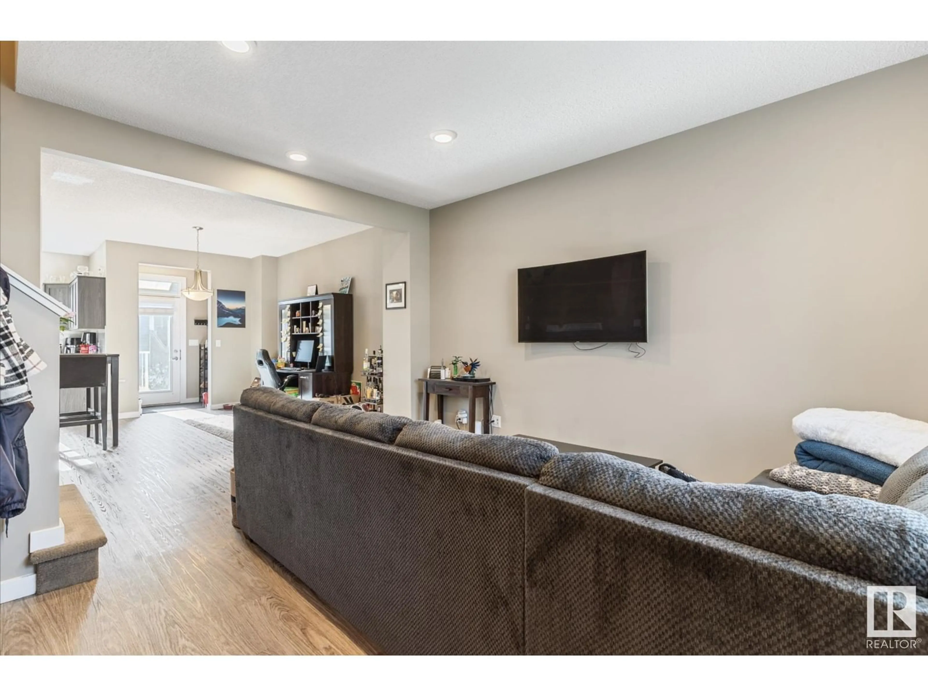 Unknown for 6068 ROSENTHAL WAY, Edmonton Alberta T5T7C9