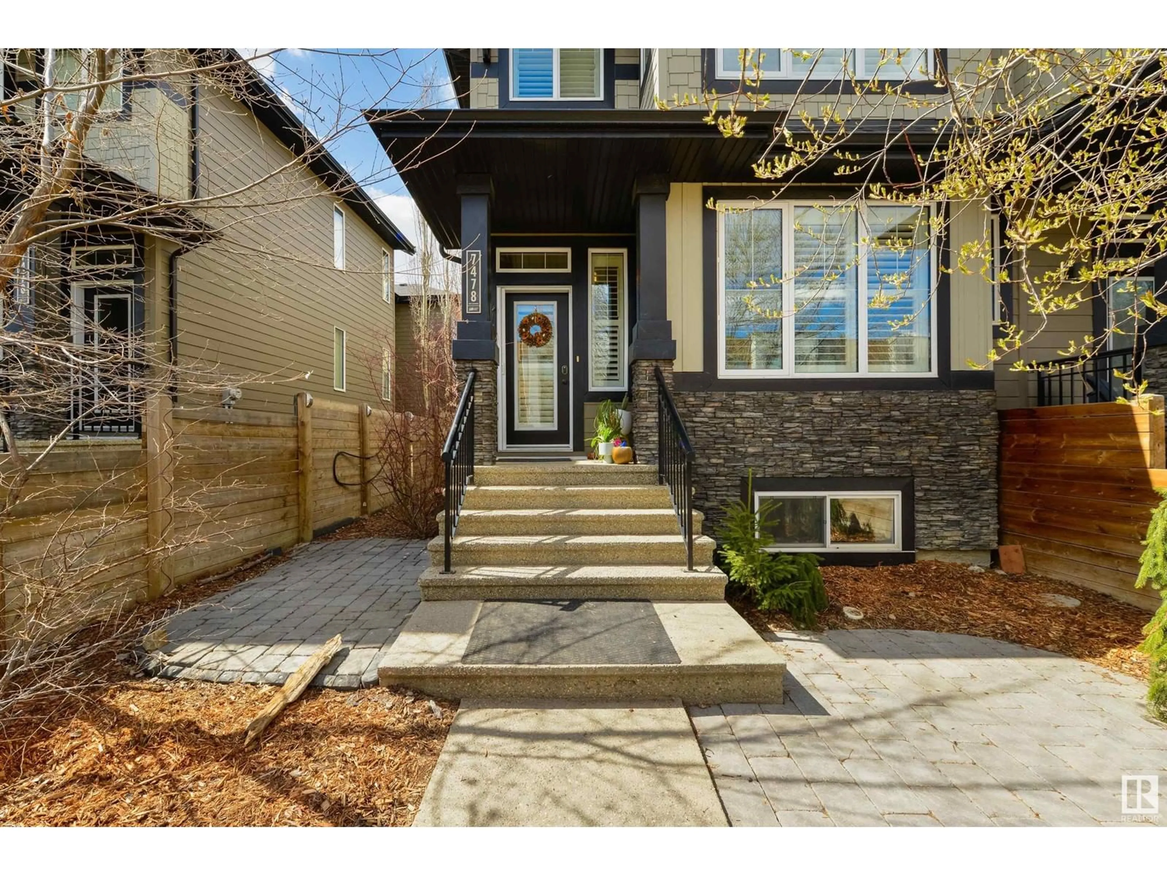 Unknown for NW - 7478 MAY CM, Edmonton Alberta T6R0G9