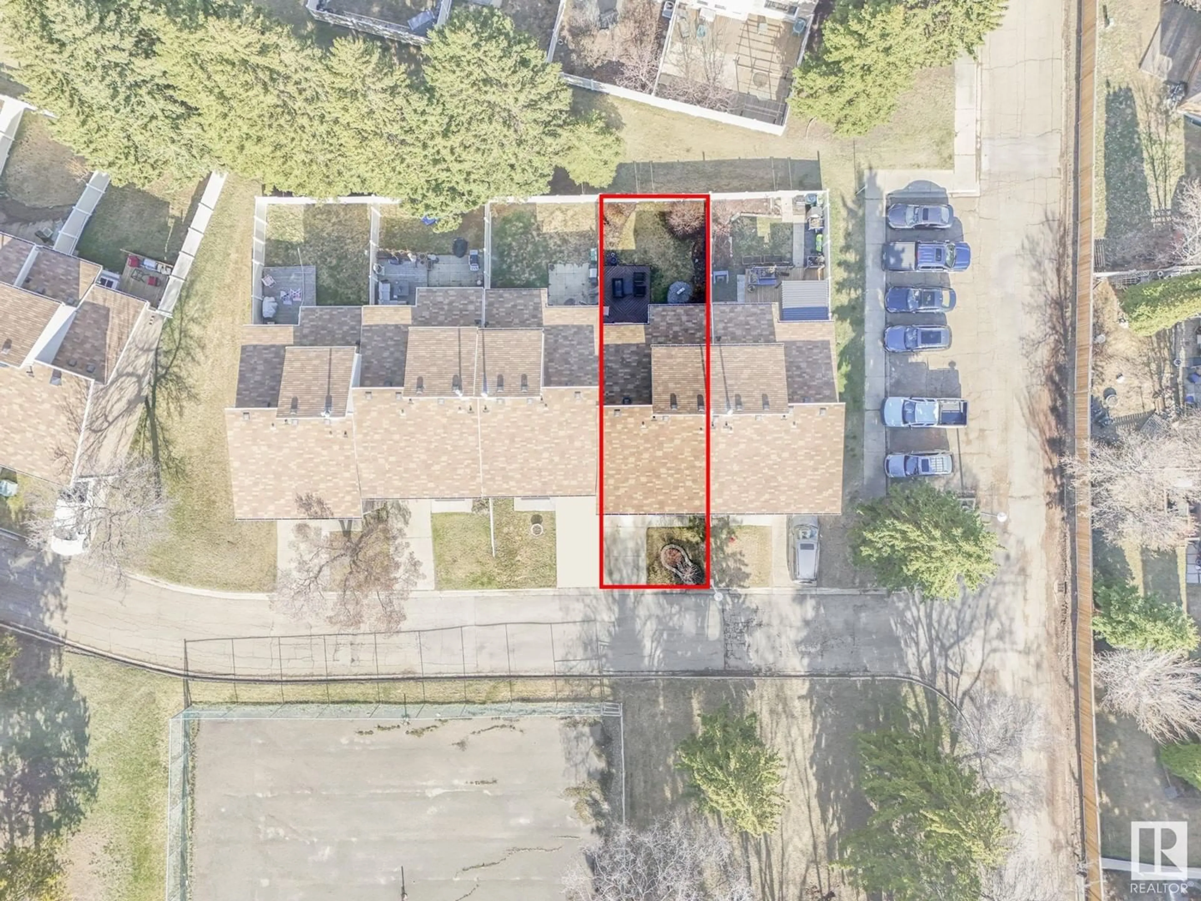 A pic from outside/outdoor area/front of a property/back of a property/a pic from drone, street for 46 GRANDVIEW RG, St. Albert Alberta T8N1T3