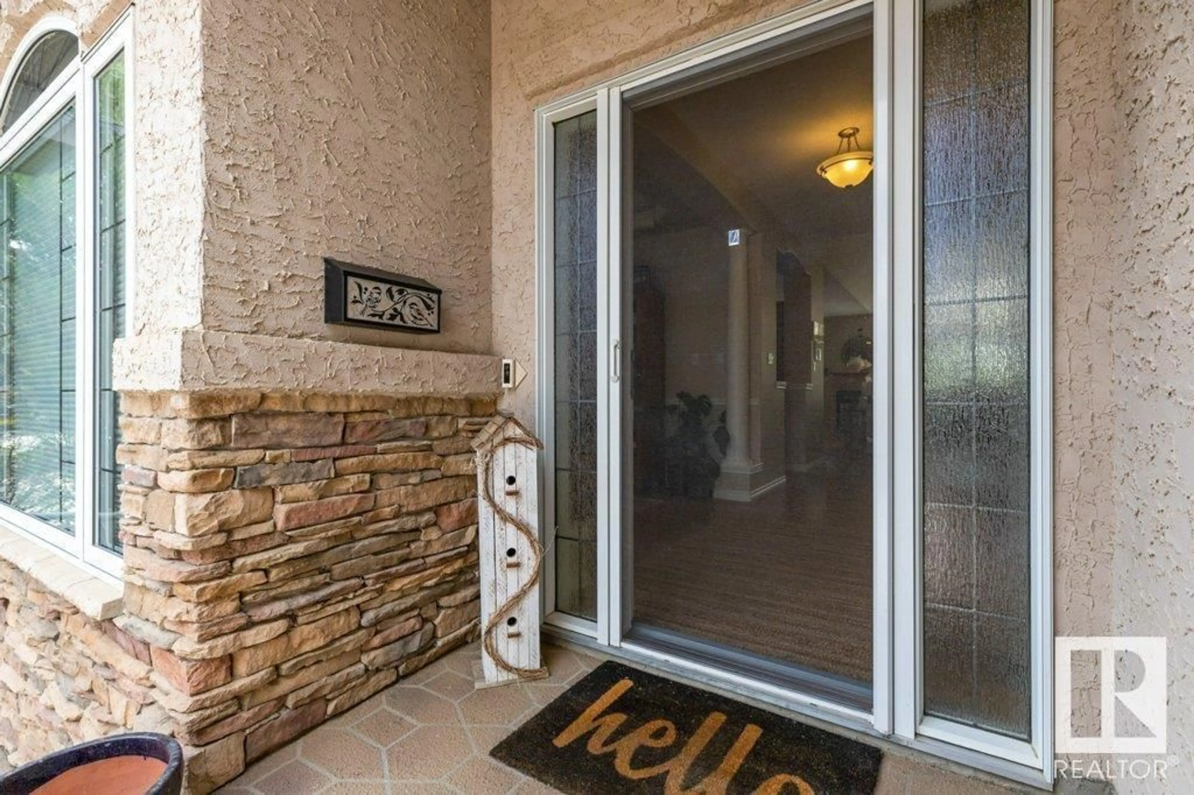 Indoor entryway for 1410 RUTHERFORD CO, Edmonton Alberta T6W1H7