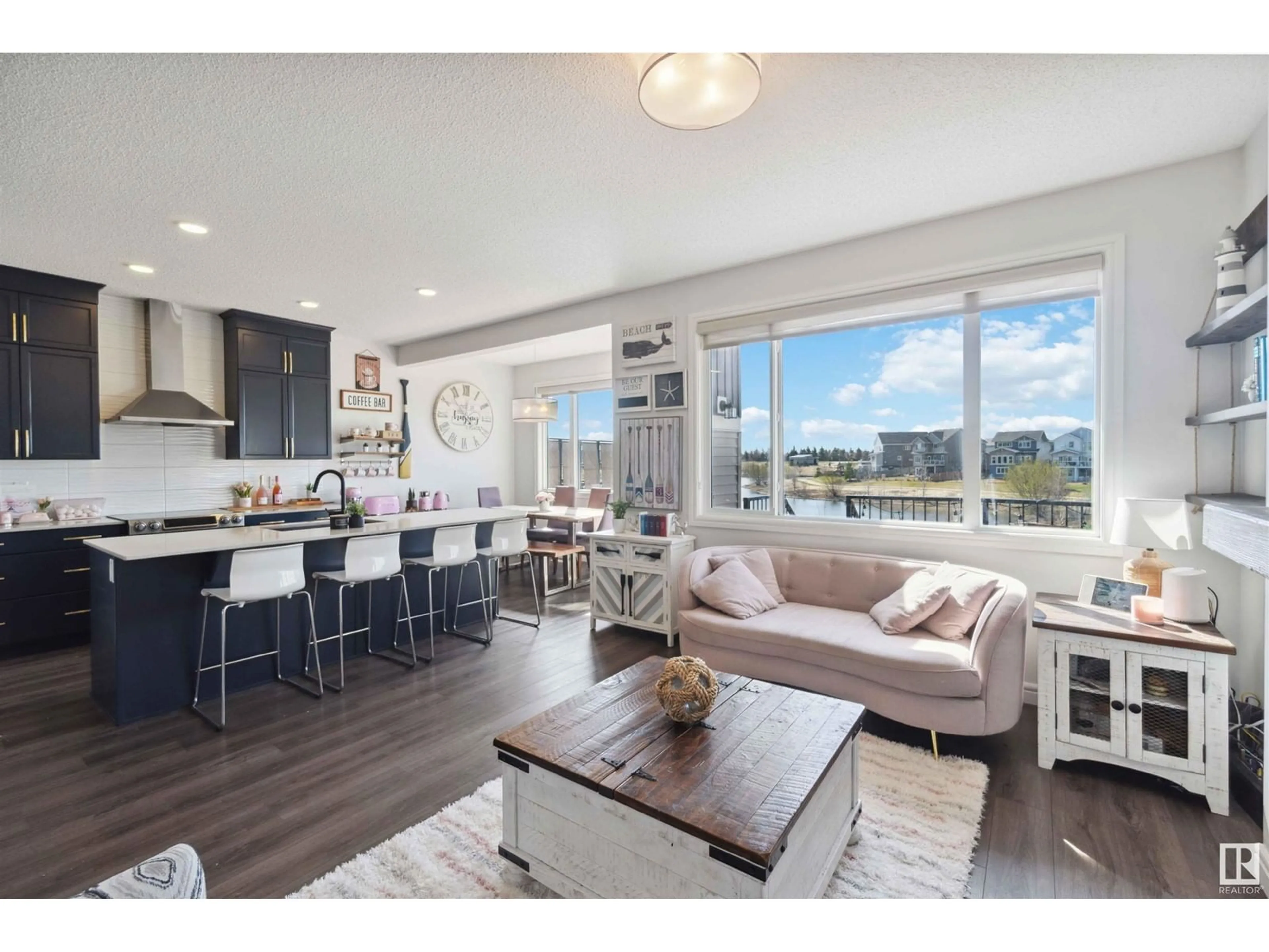 Open concept kitchen, wood/laminate floor for 102 JUNEAU WY, St. Albert Alberta T8N7V6