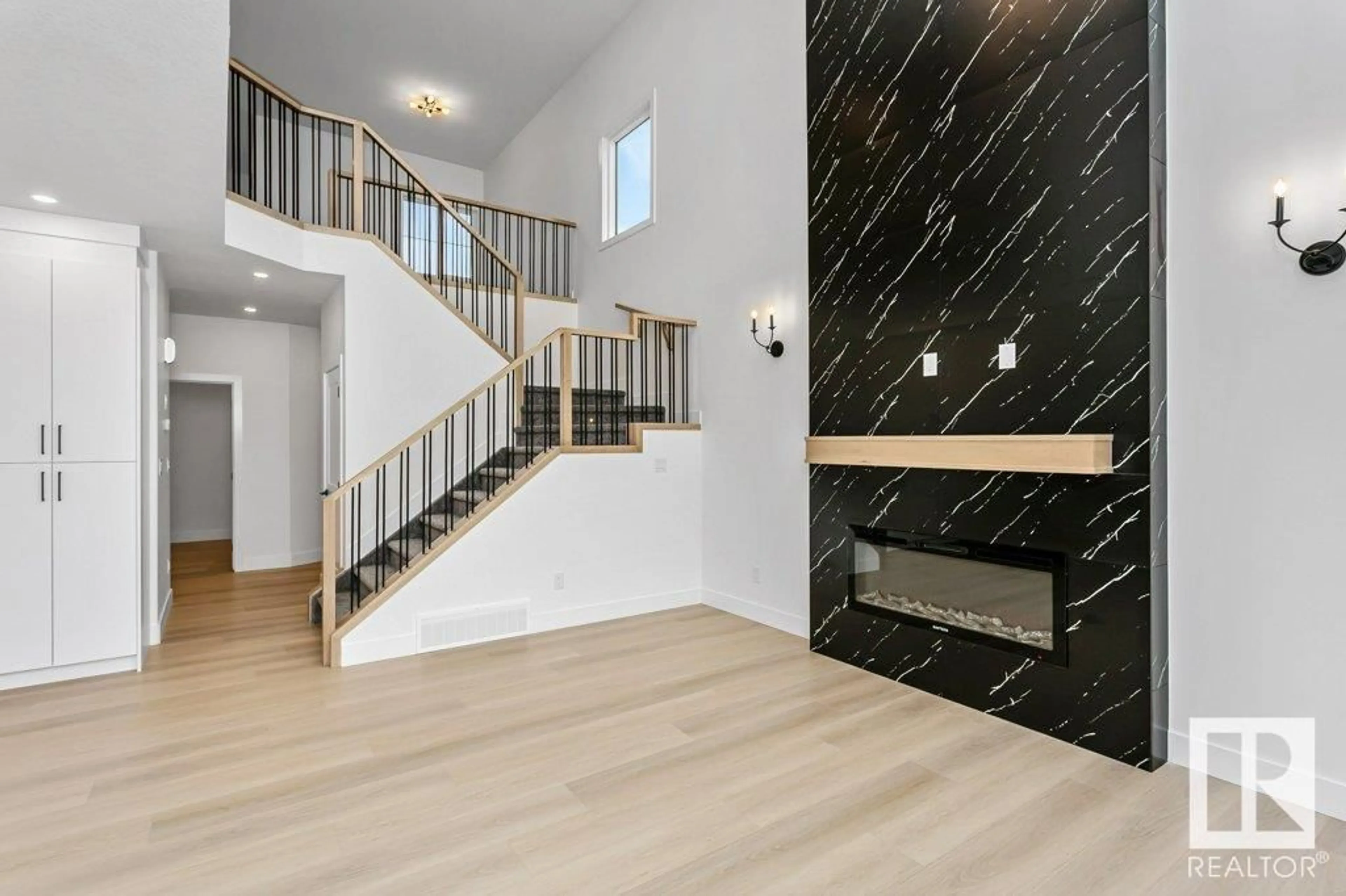 Stairs for 10 DALQUIST BA, Leduc Alberta T9E1N7