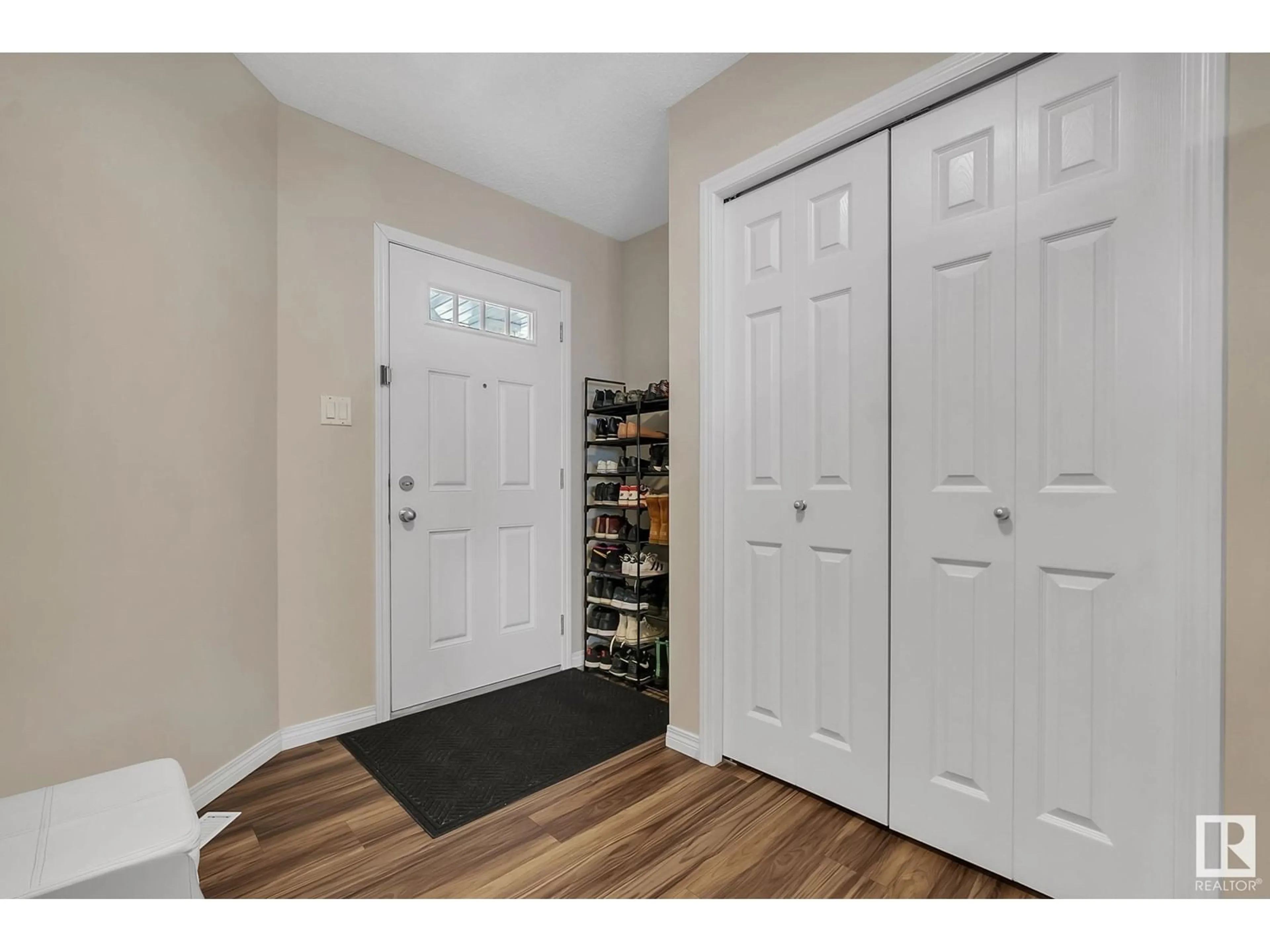 Indoor entryway for 1761 DUMONT CR, Edmonton Alberta T6W3V8