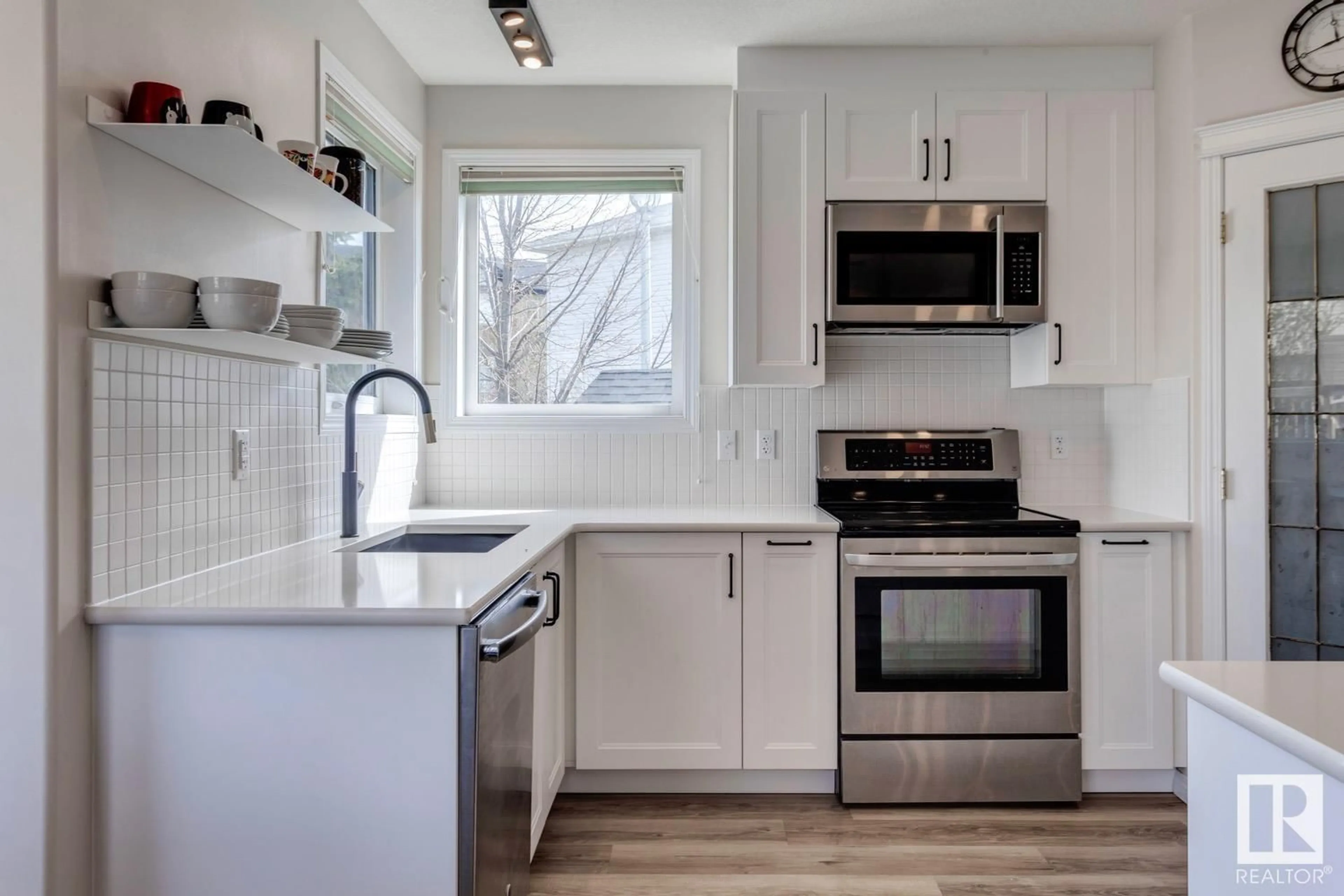 Open concept kitchen, unknown for 17940 90 ST, Edmonton Alberta T5Z0A1
