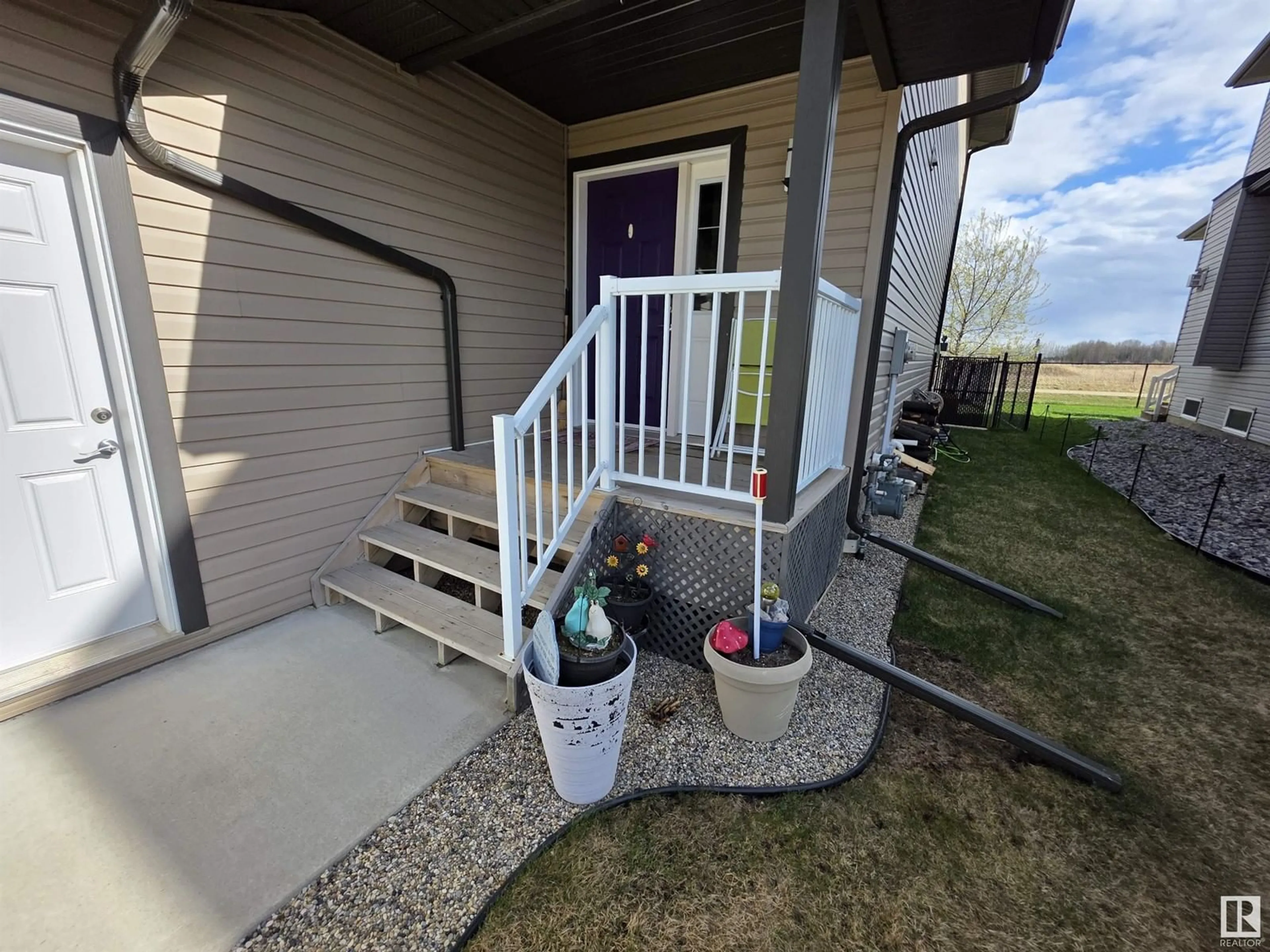 Unknown for 4019 41B AV, Drayton Valley Alberta T7A0B5