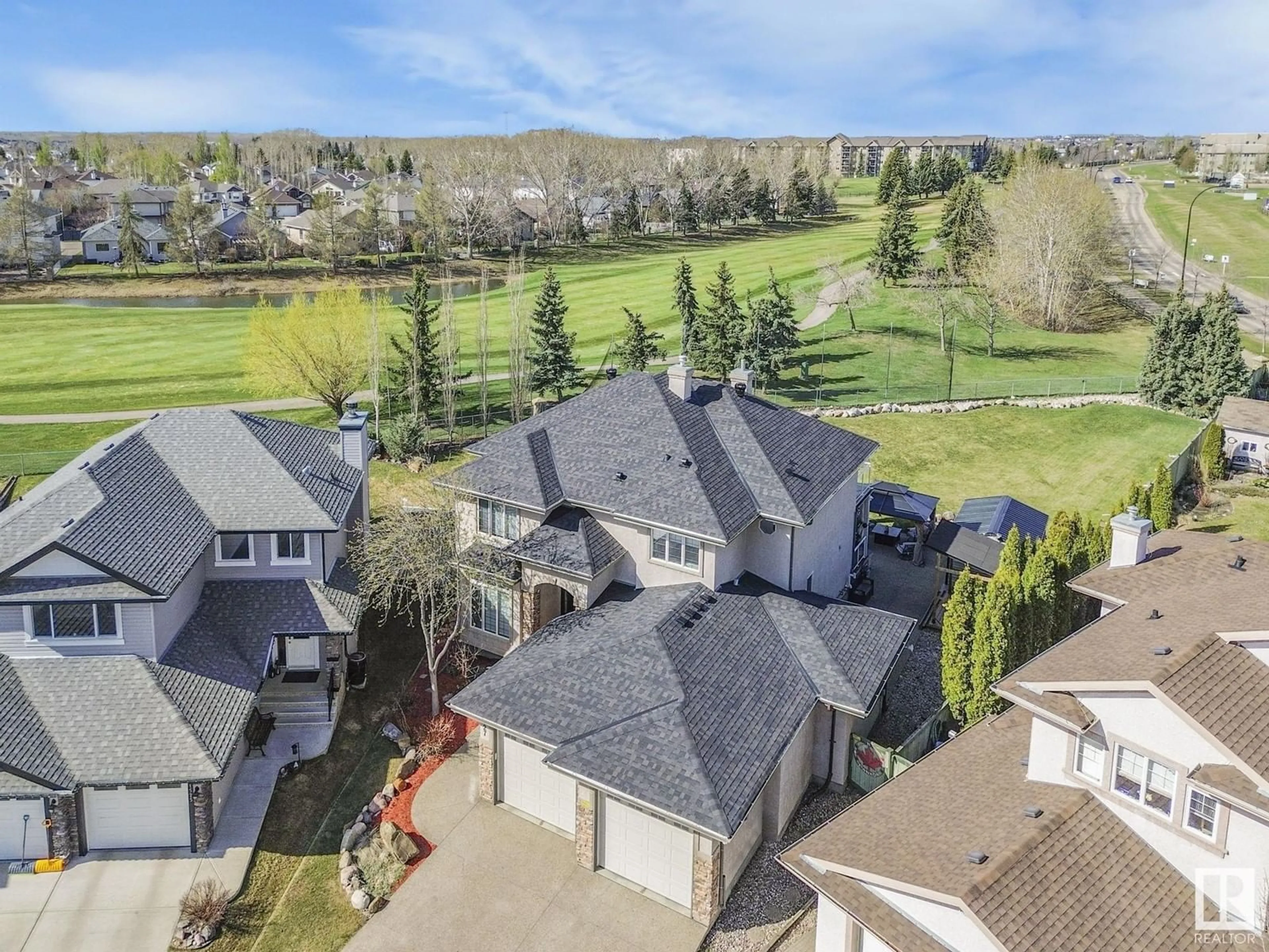 A pic from outside/outdoor area/front of a property/back of a property/a pic from drone, mountain view for 1527 PALMER CL, Edmonton Alberta T5T6W3
