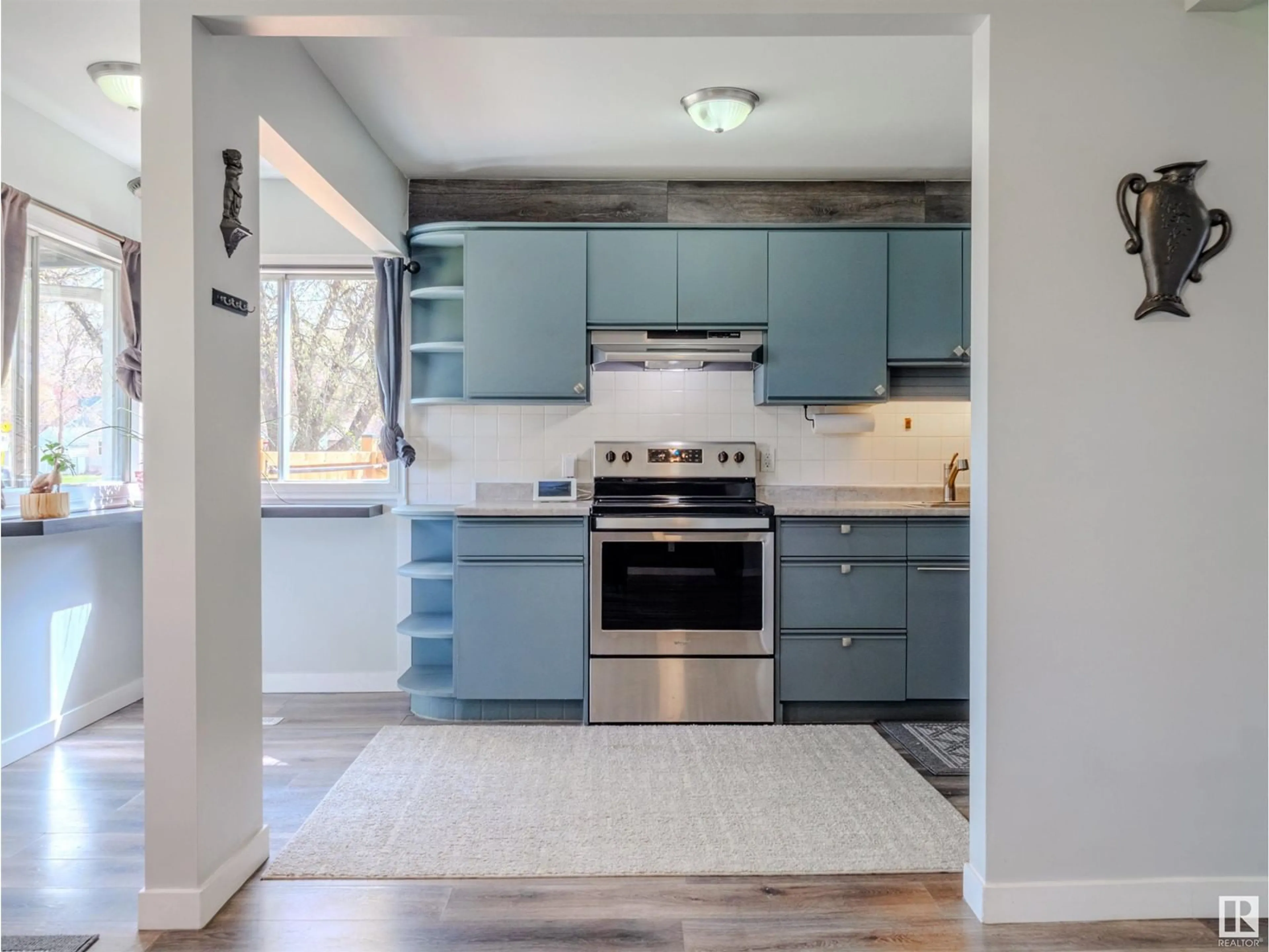 Open concept kitchen, unknown for 5911 119 AV, Edmonton Alberta T5W1J5