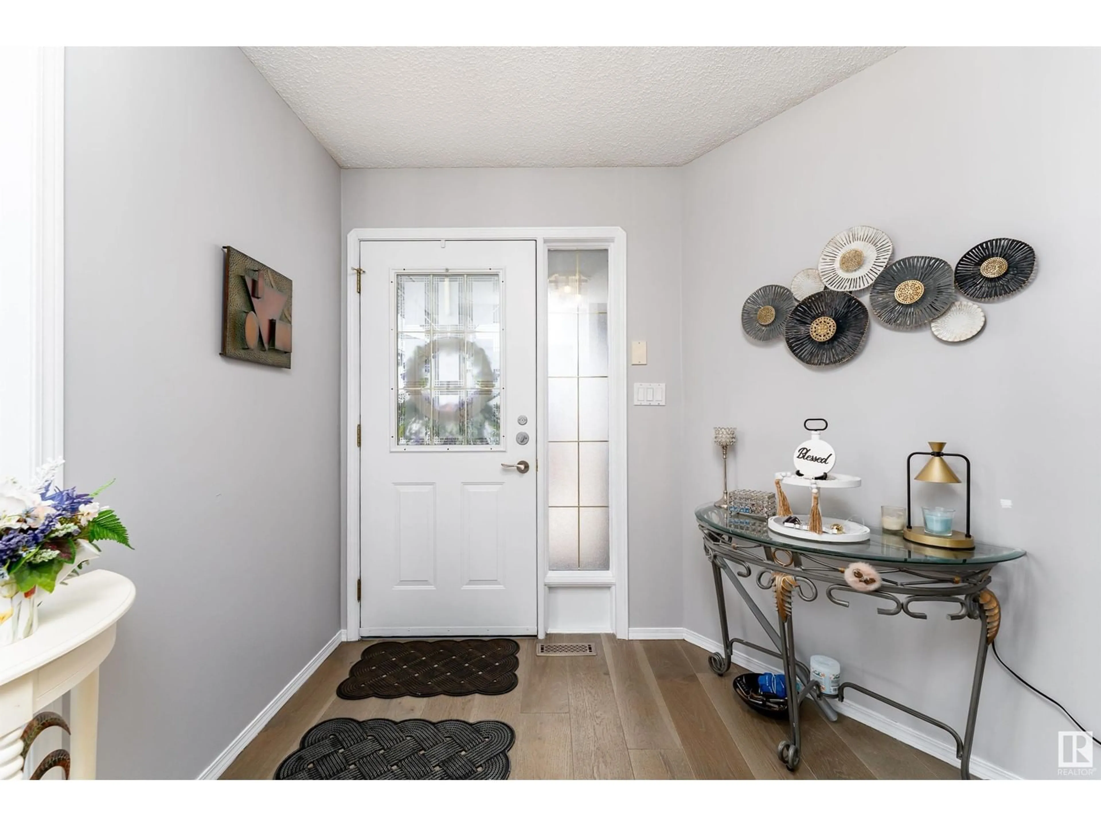 Indoor entryway for 28 LINKSIDE PL, Spruce Grove Alberta T7X3C5