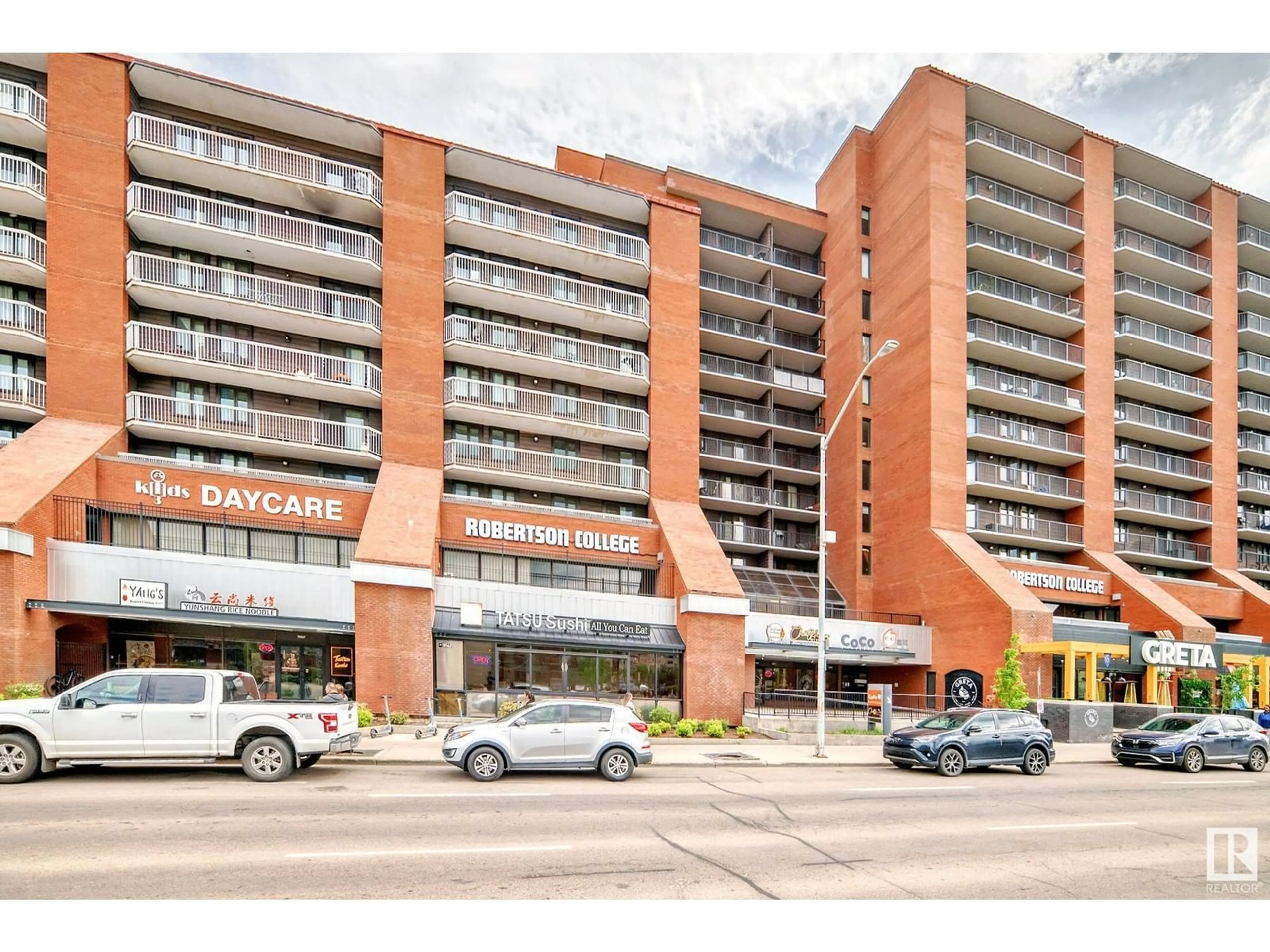 Indoor foyer for 407 - 10145 109 ST, Edmonton Alberta T5J3M5