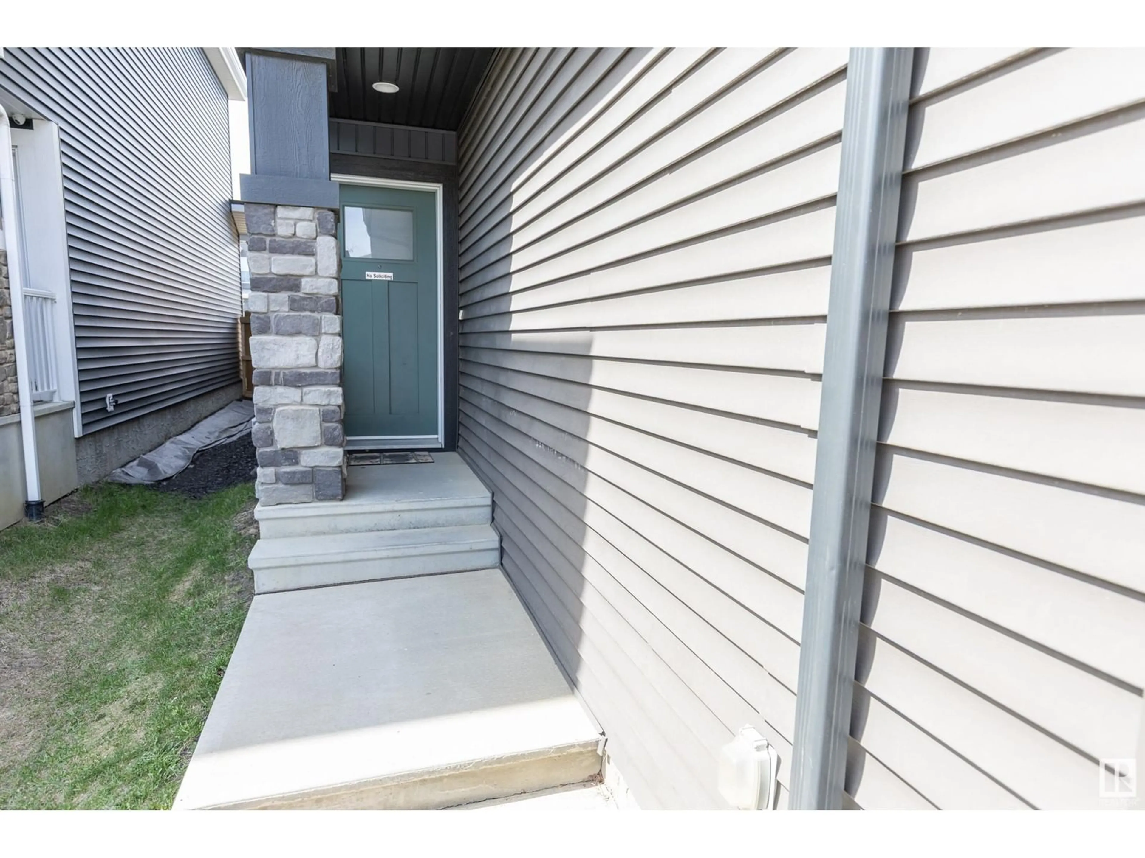 Unknown for NW - 8144 225 ST, Edmonton Alberta T5T7G6
