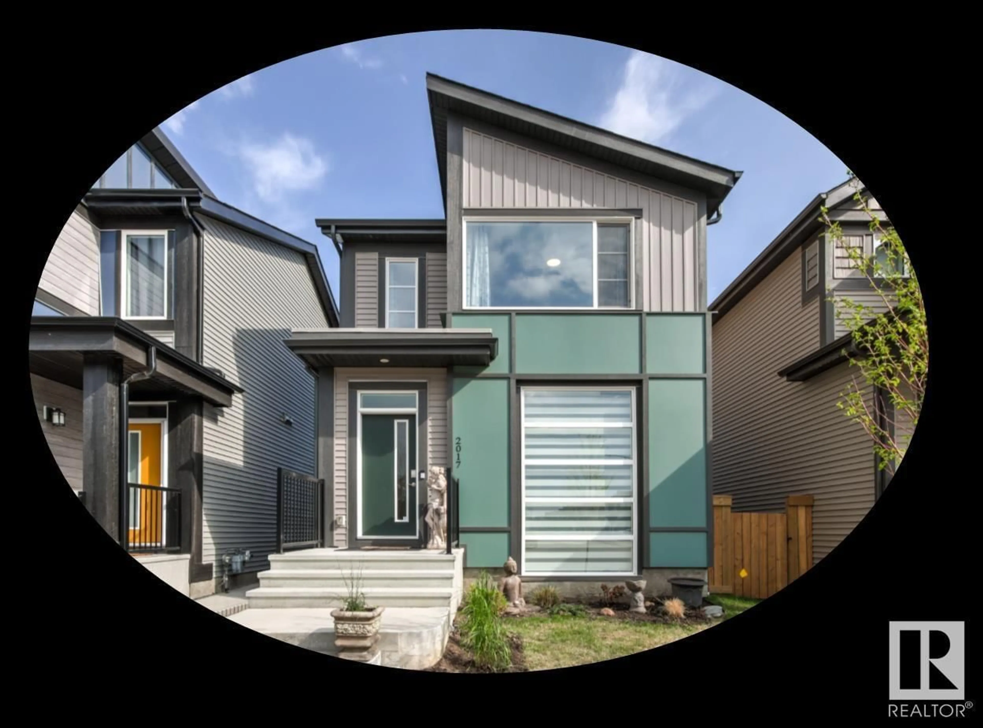 Home with vinyl exterior material, street for 2017 DESROCHERS DR, Edmonton Alberta T6W4Y7