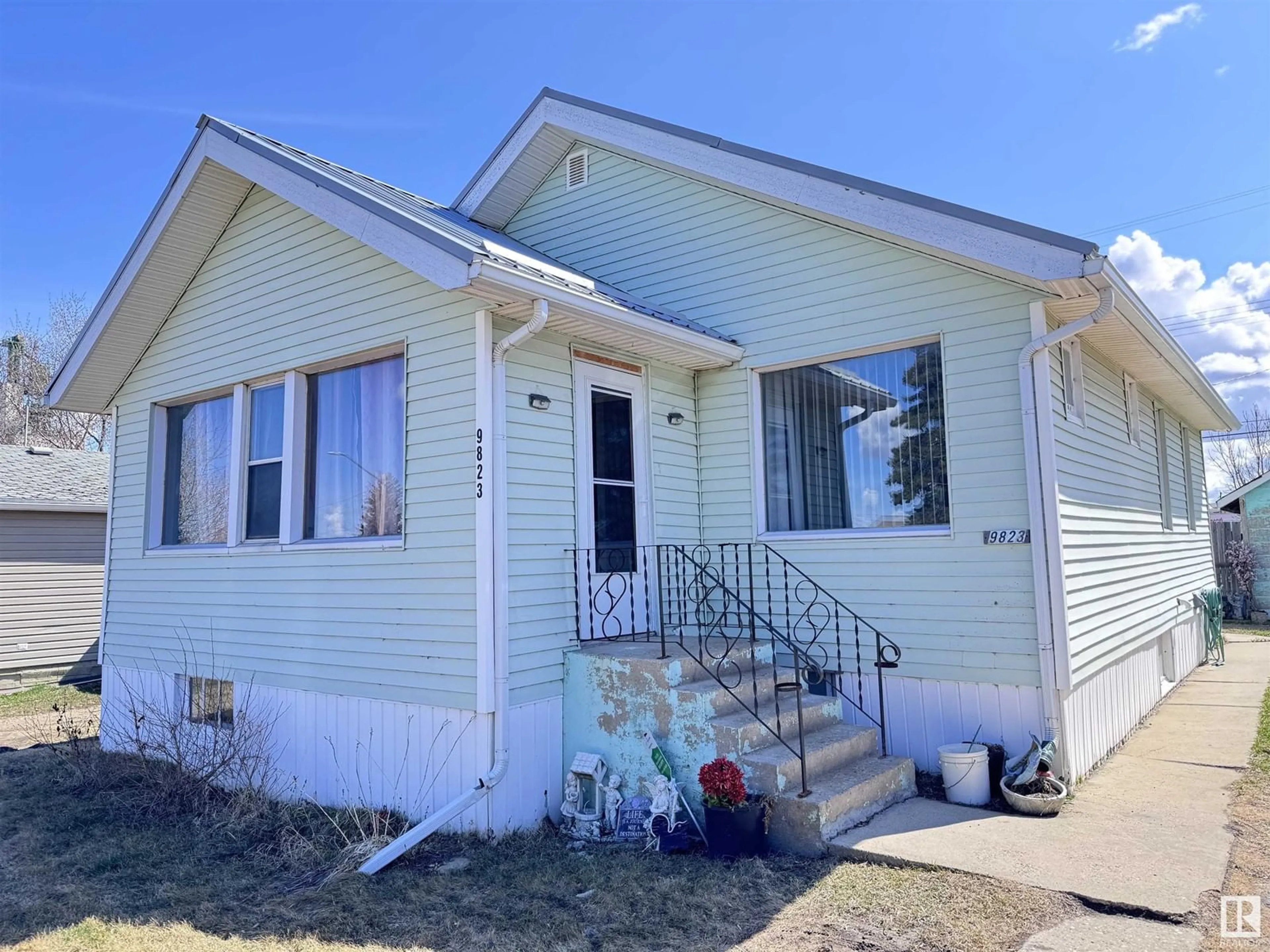 Home with vinyl exterior material, street for 9823 109 ST, Westlock Alberta T7P1P3