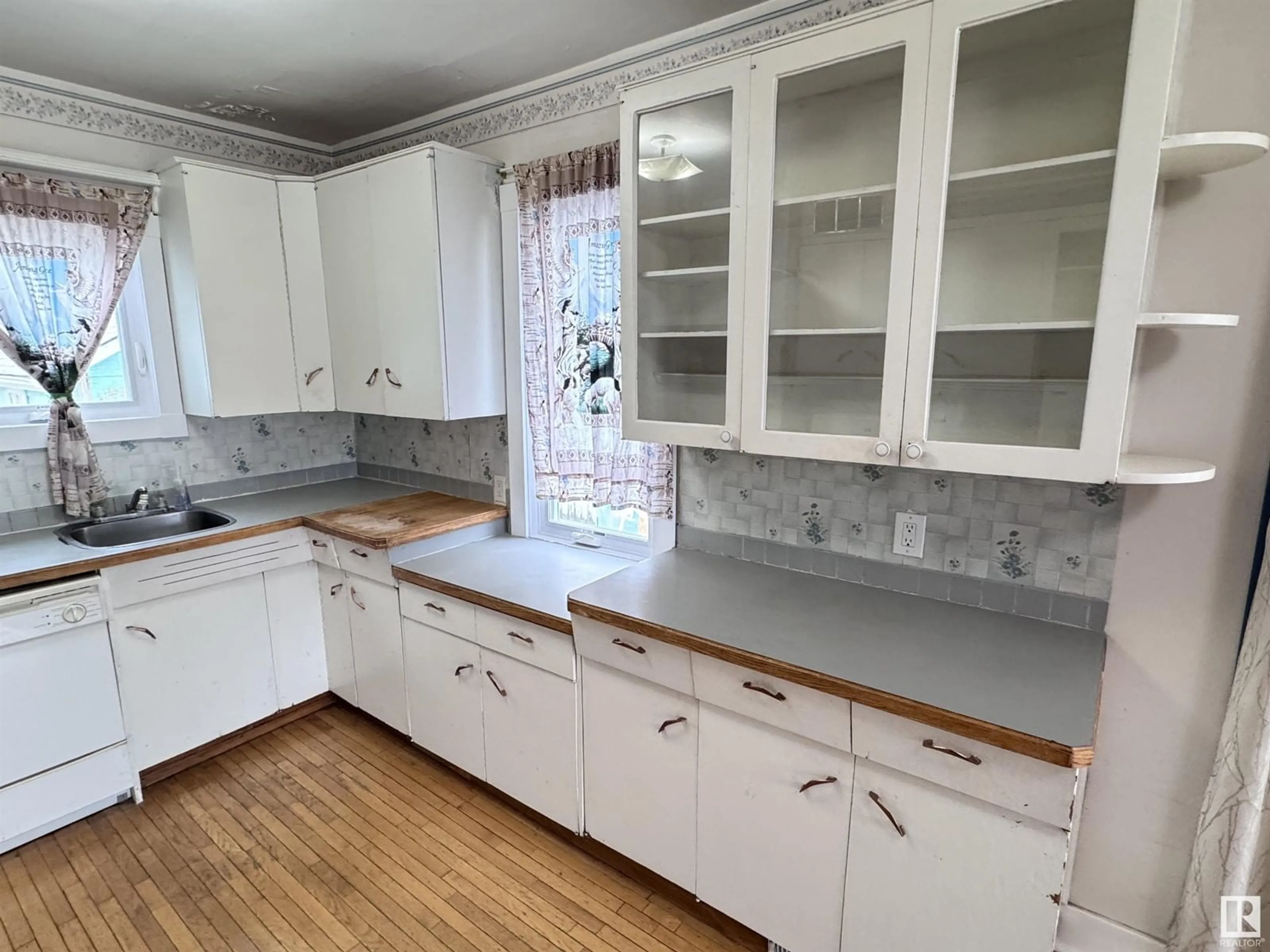 Standard kitchen, unknown for 9823 109 ST, Westlock Alberta T7P1P3