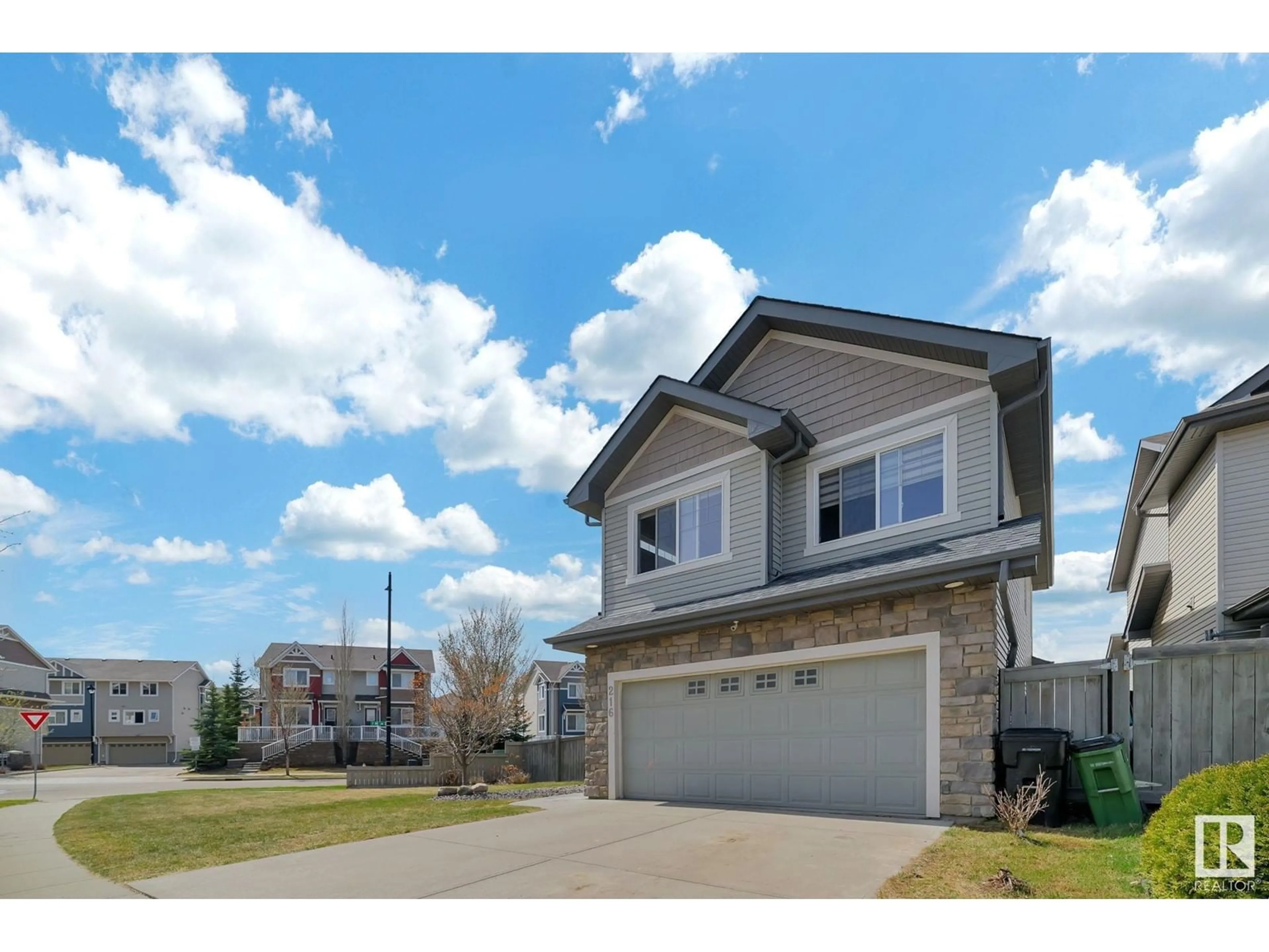 Unknown for 216 55 ST, Edmonton Alberta T6X0L1