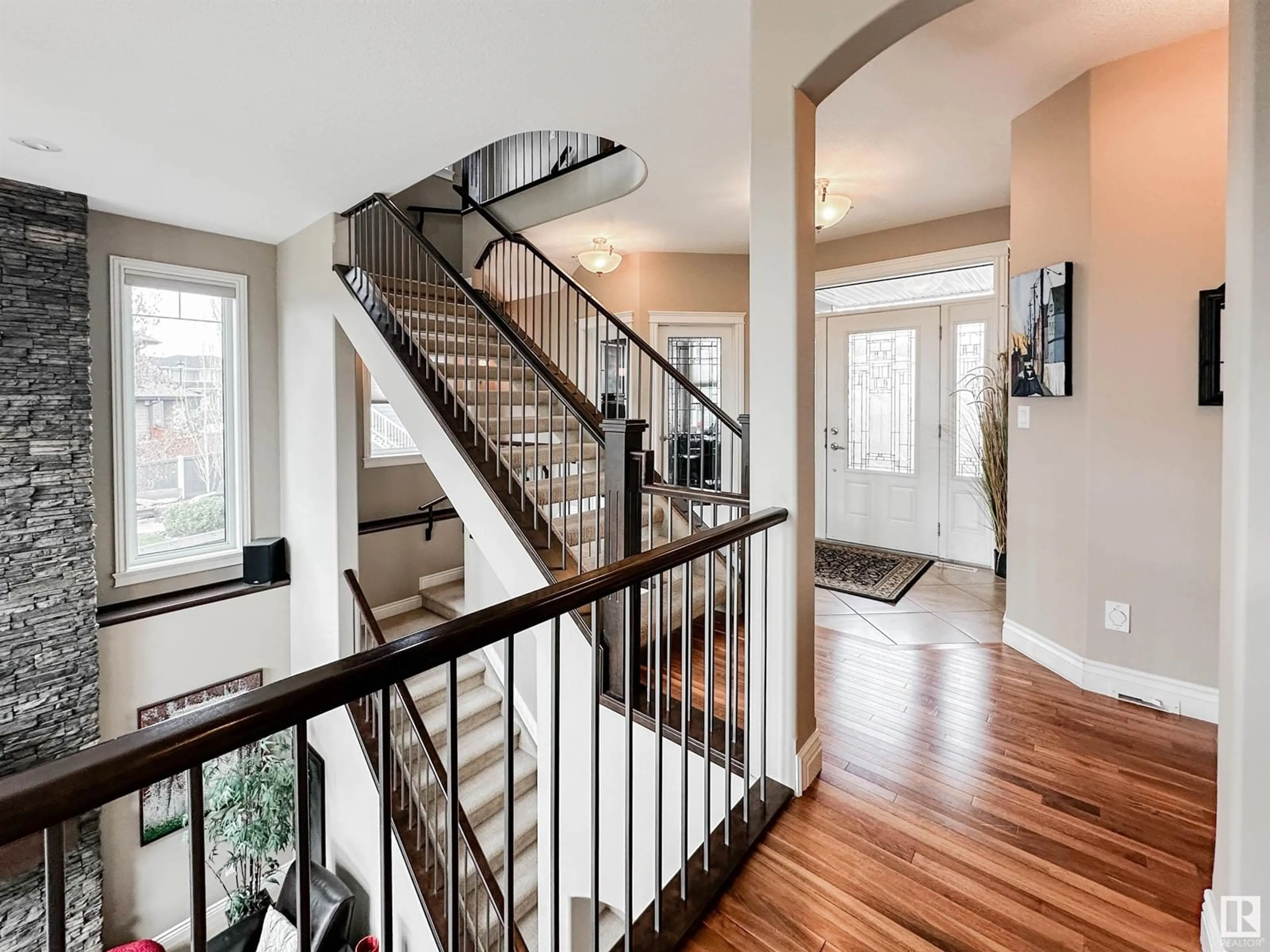 Indoor entryway for 50 ORCHARD CT, St. Albert Alberta T8N6G2