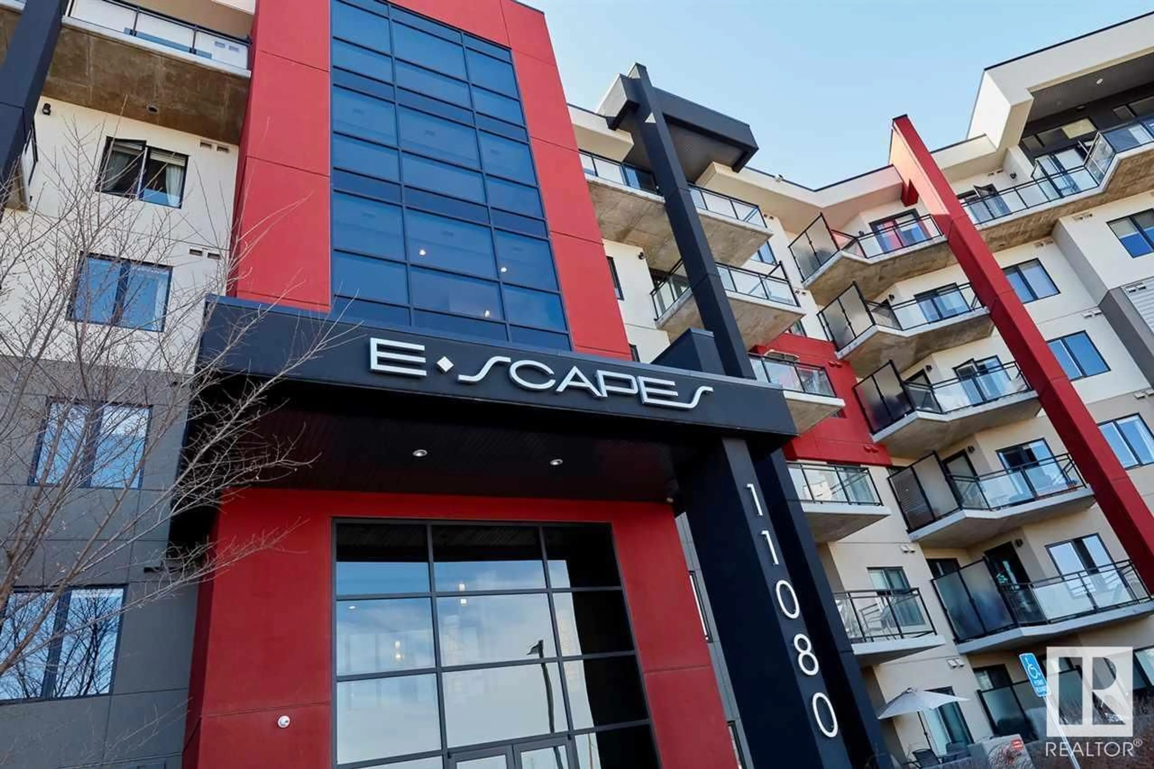 Indoor foyer for 11080 - 522 ELLERSLIE RD SW, Edmonton Alberta T6W2C2
