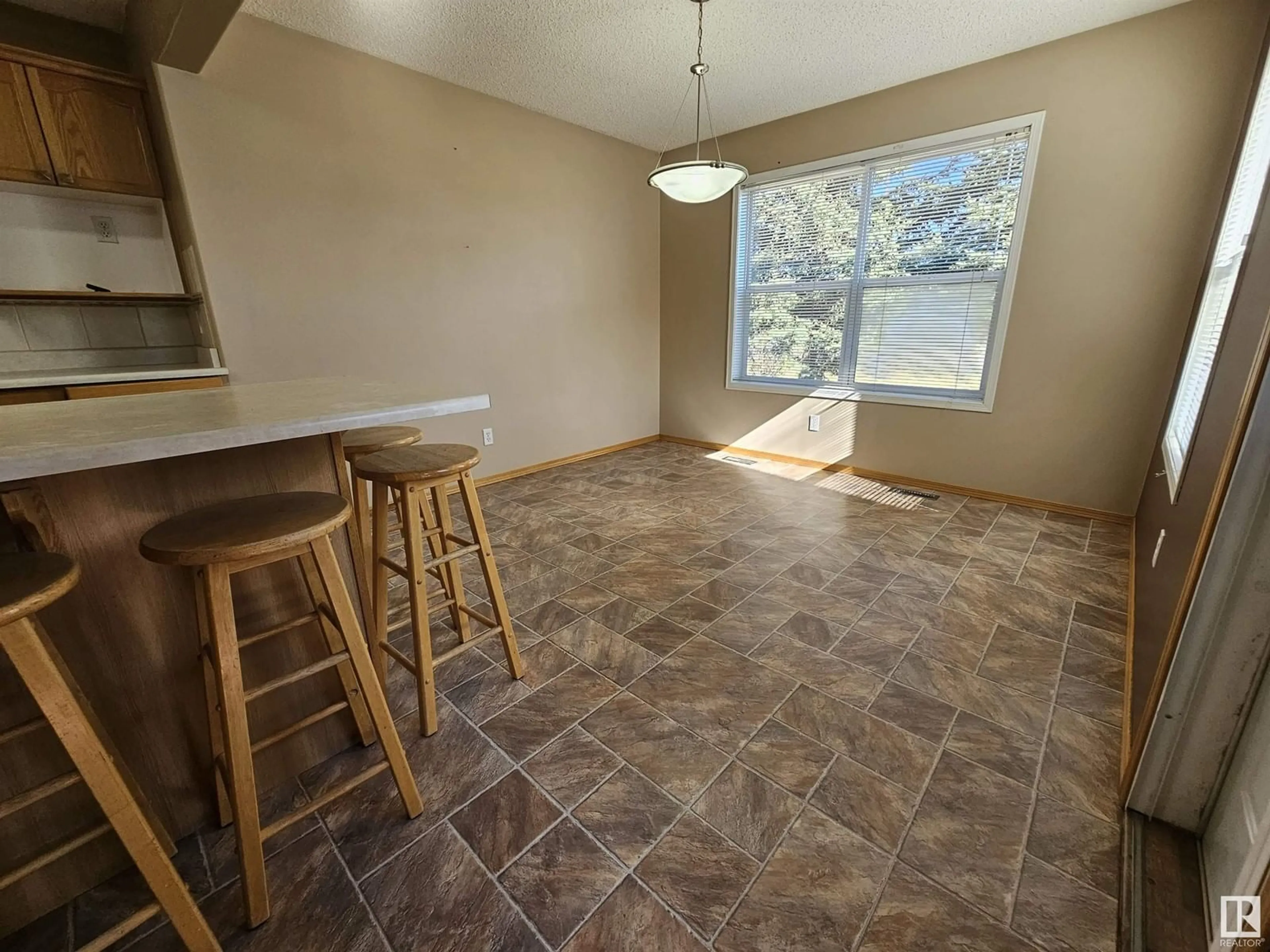 A pic of a room for 26 HARMONY COURT, Stony Plain Alberta T7Z2A6