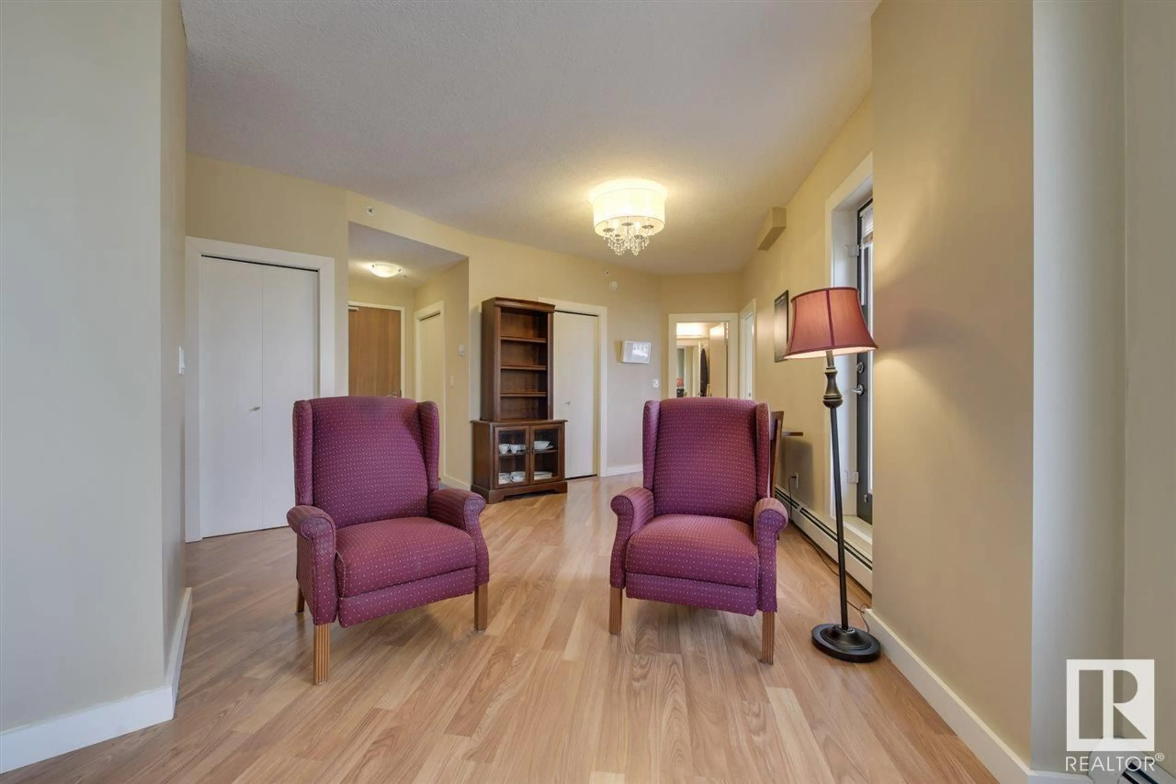 Unknown for 906 10136 104 ST NW, Edmonton Alberta T5J0B5