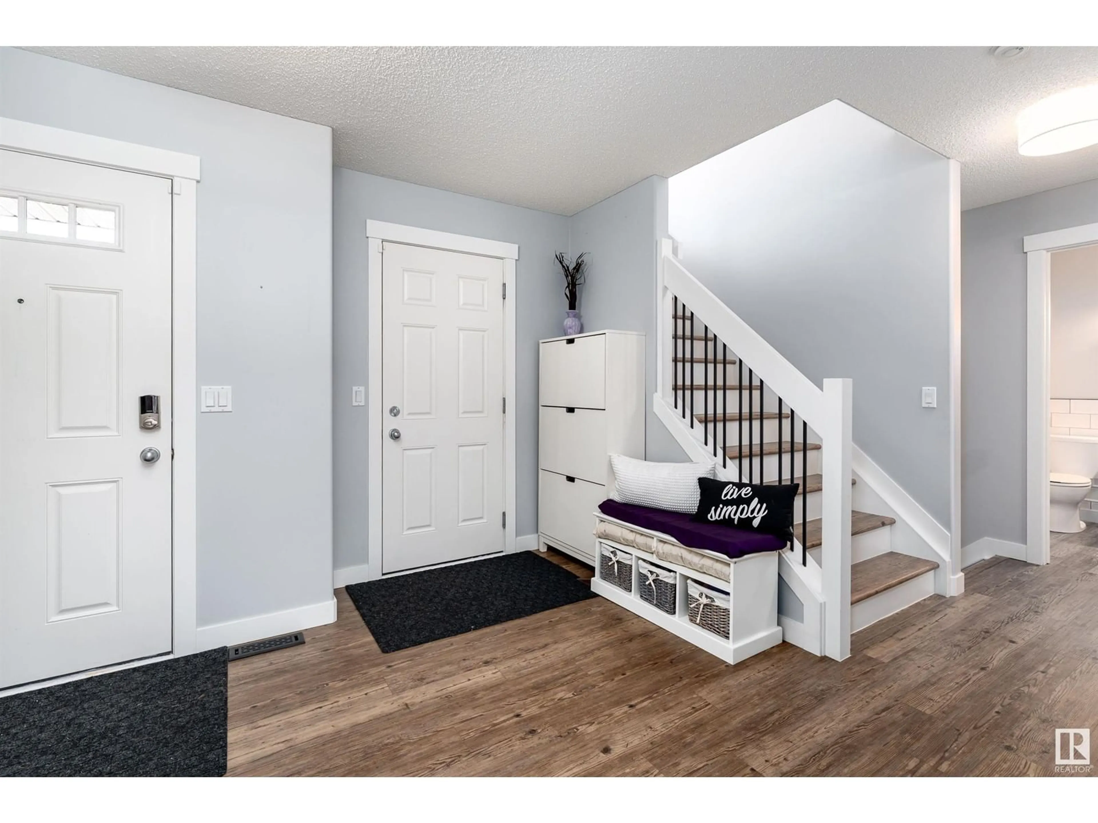 Indoor entryway for 212 ASCOTT CR, Sherwood Park Alberta T8H0A6