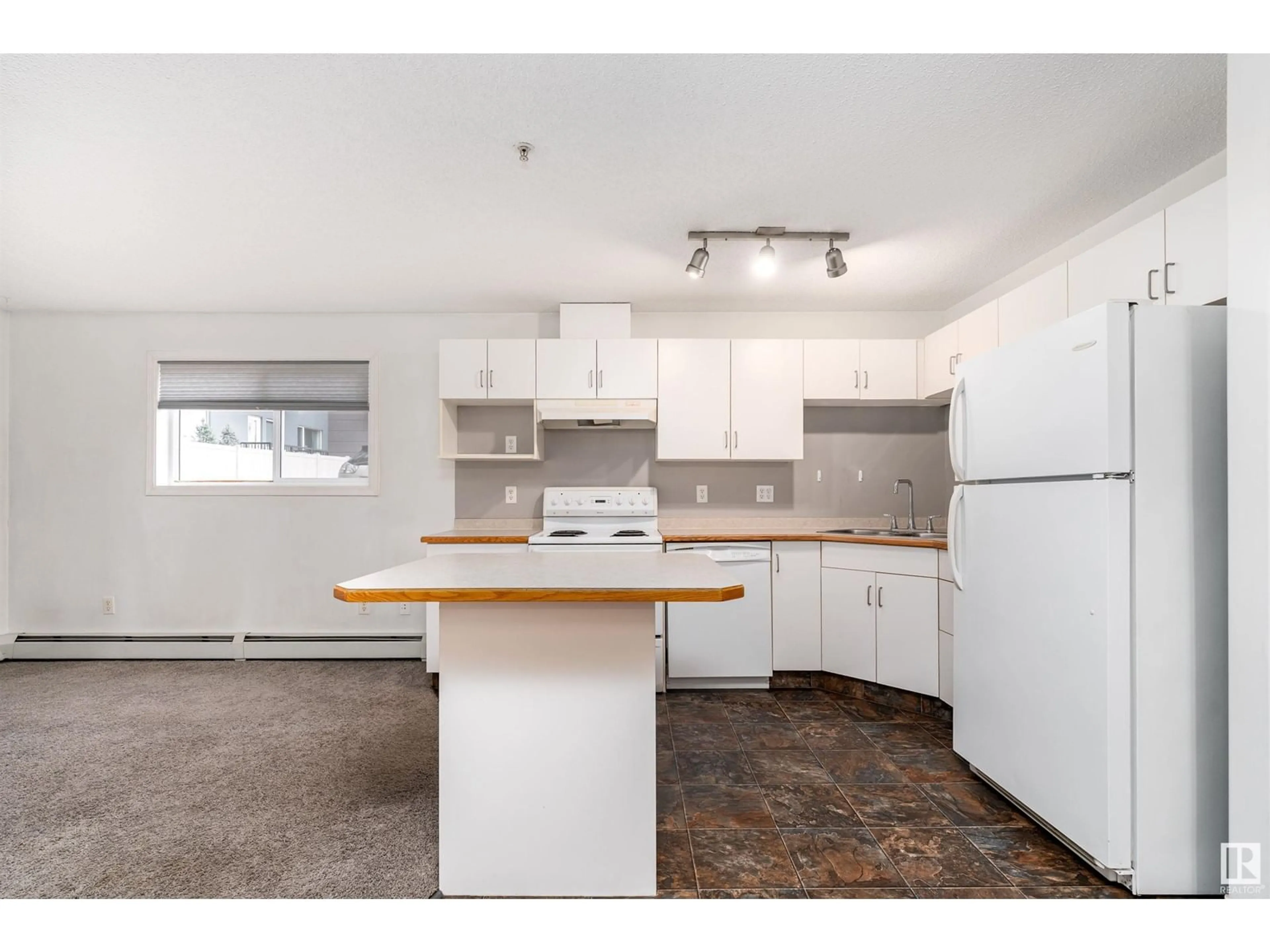 Standard kitchen, unknown for 126 10535 122 ST NW, Edmonton Alberta T5N4B7