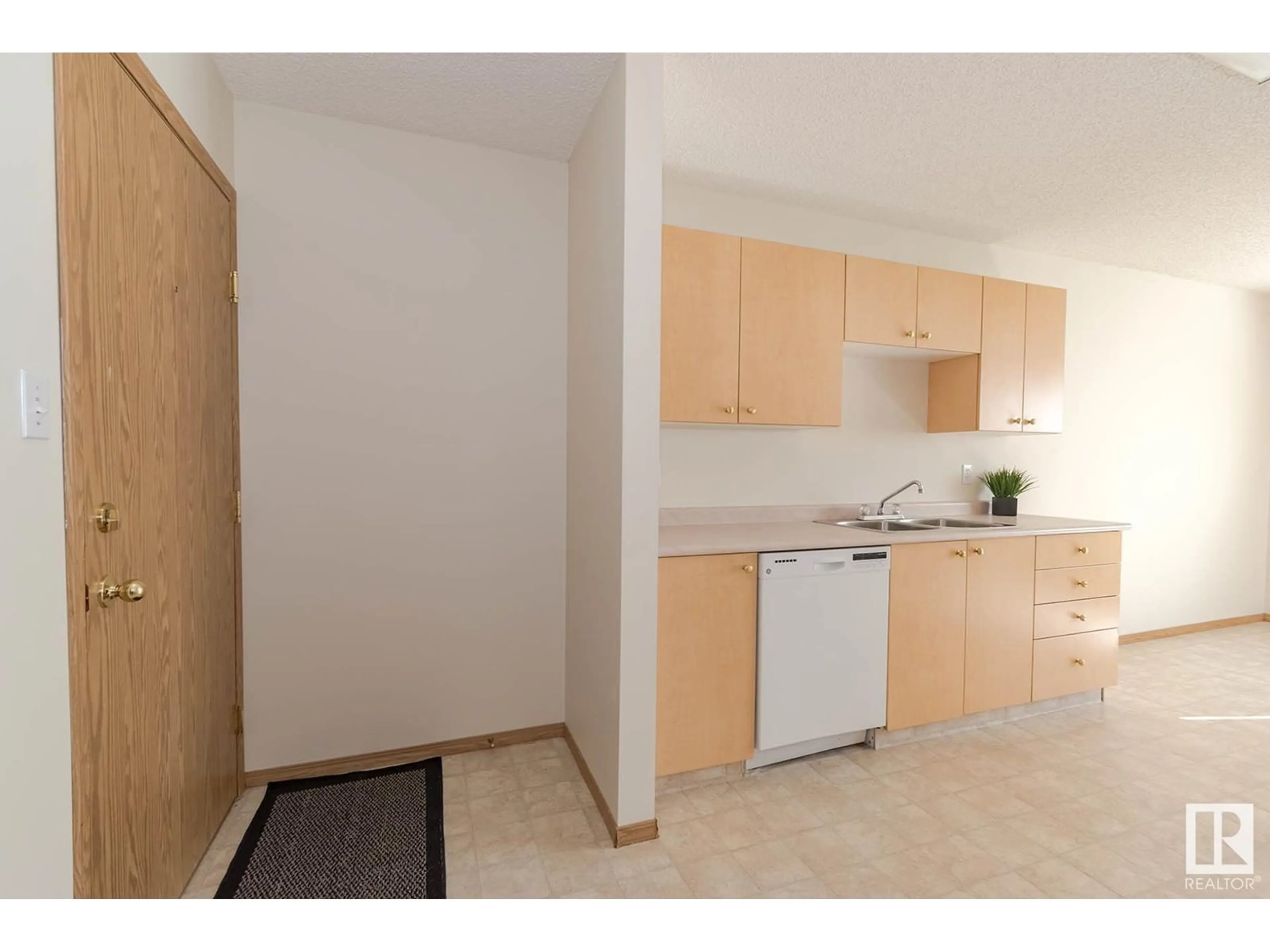Standard kitchen, unknown for #308 - 620 KING ST, Spruce Grove Alberta T7X4K1