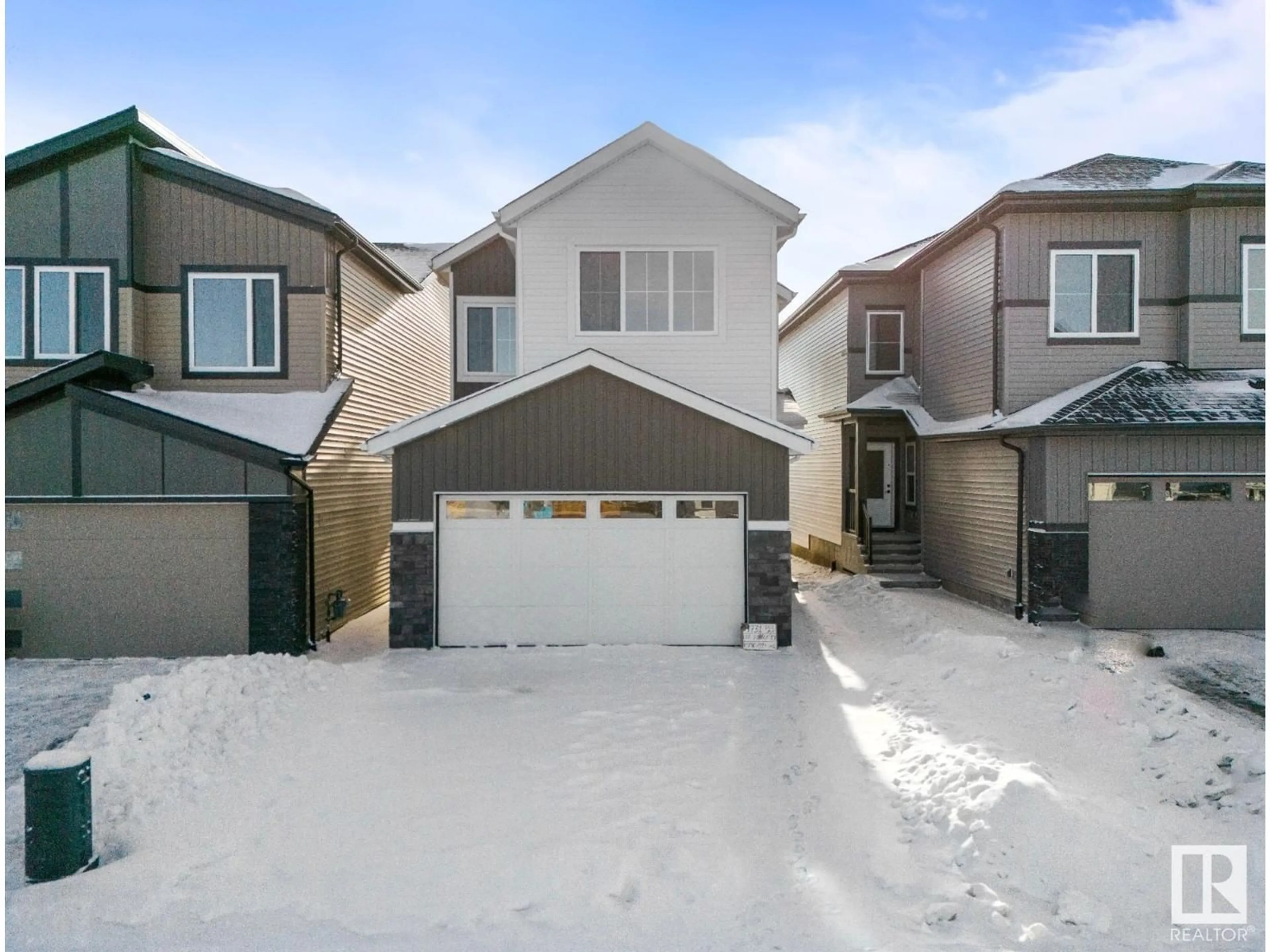 A pic from outside/outdoor area/front of a property/back of a property/a pic from drone, street for 4731 168 AVE, Edmonton Alberta T5Y0W3