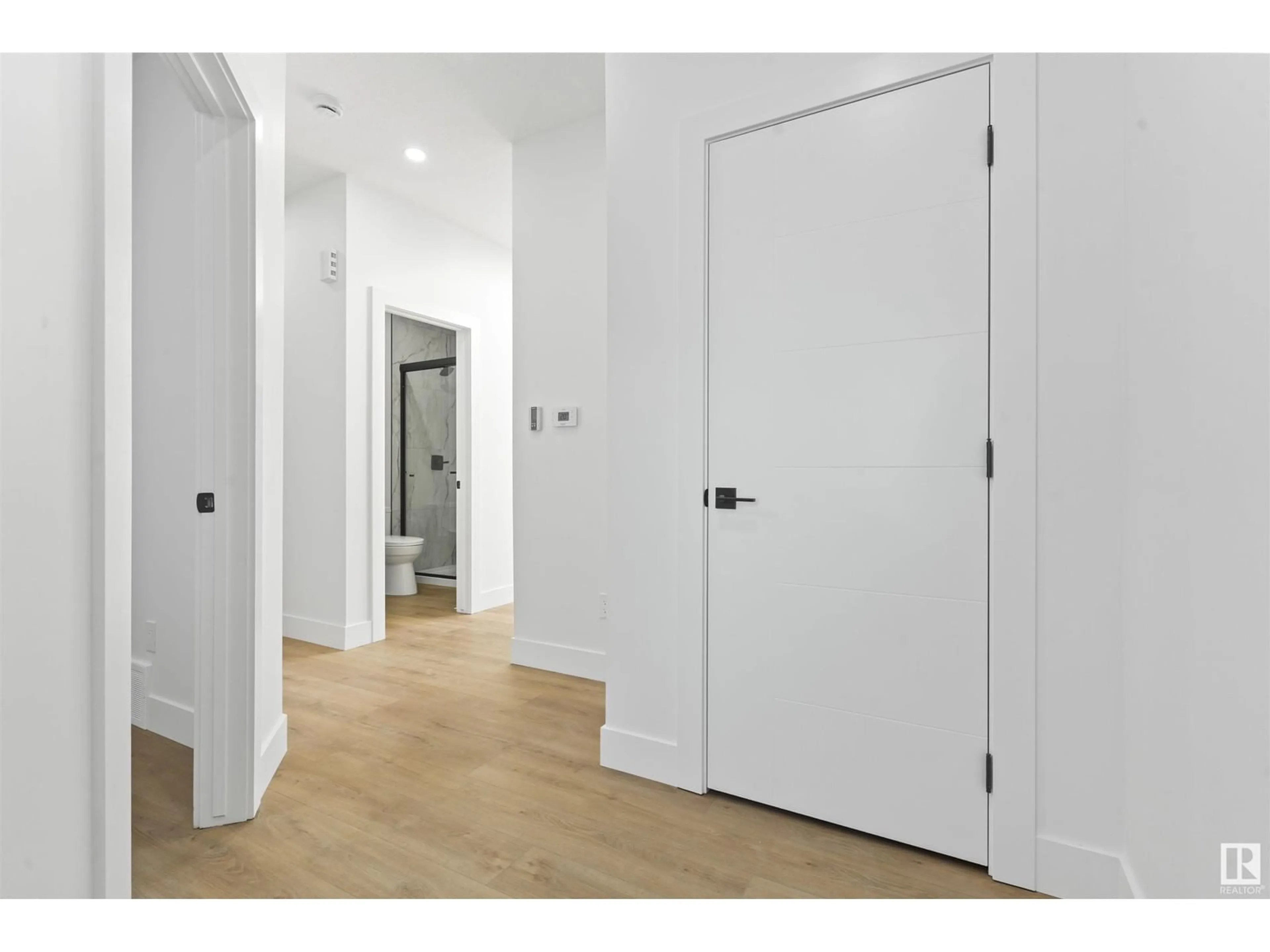 Indoor entryway for 4731 168 AVE, Edmonton Alberta T5Y0W3