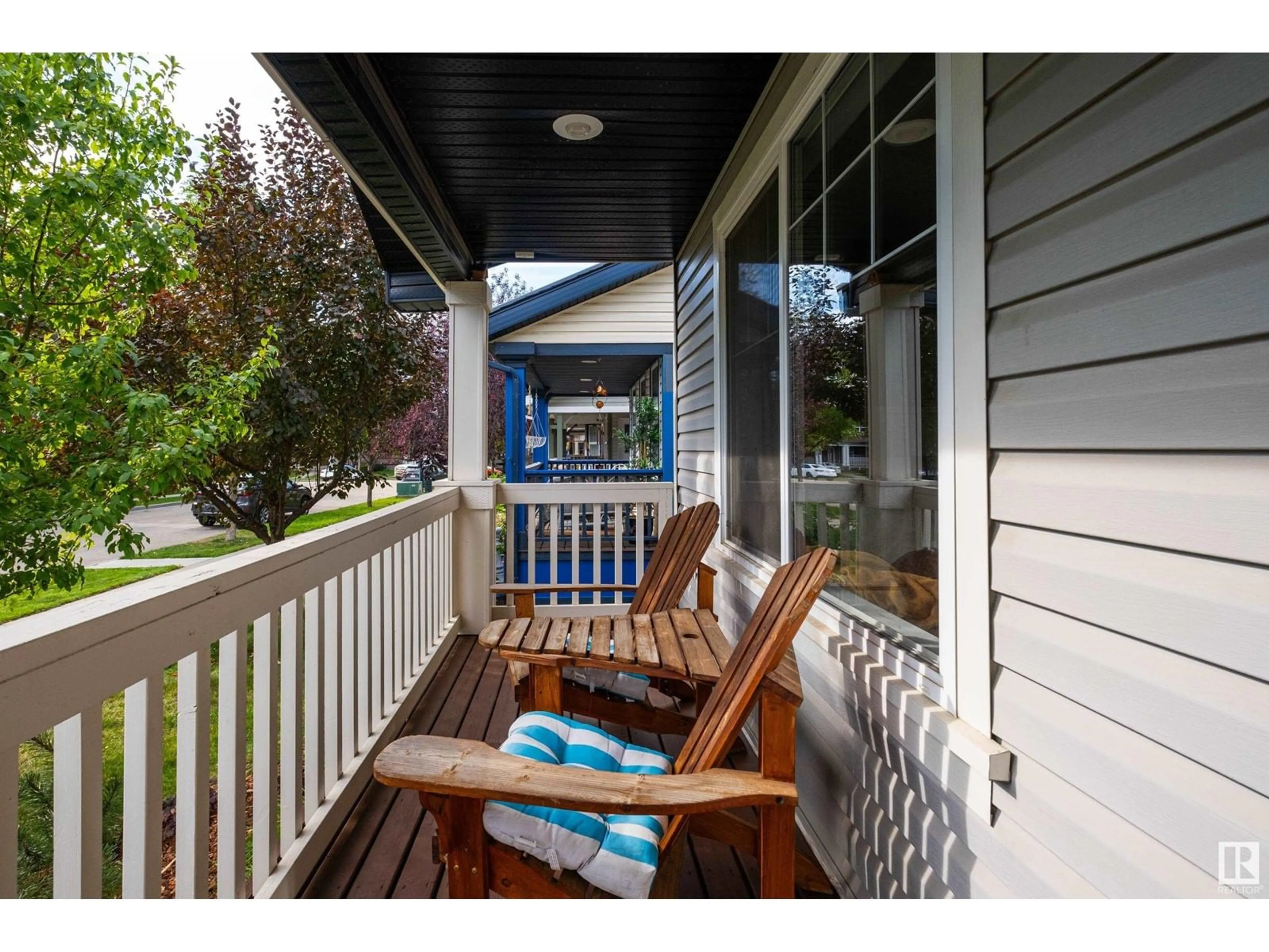 Patio, unknown for 1810 121 ST, Edmonton Alberta T6W1T5