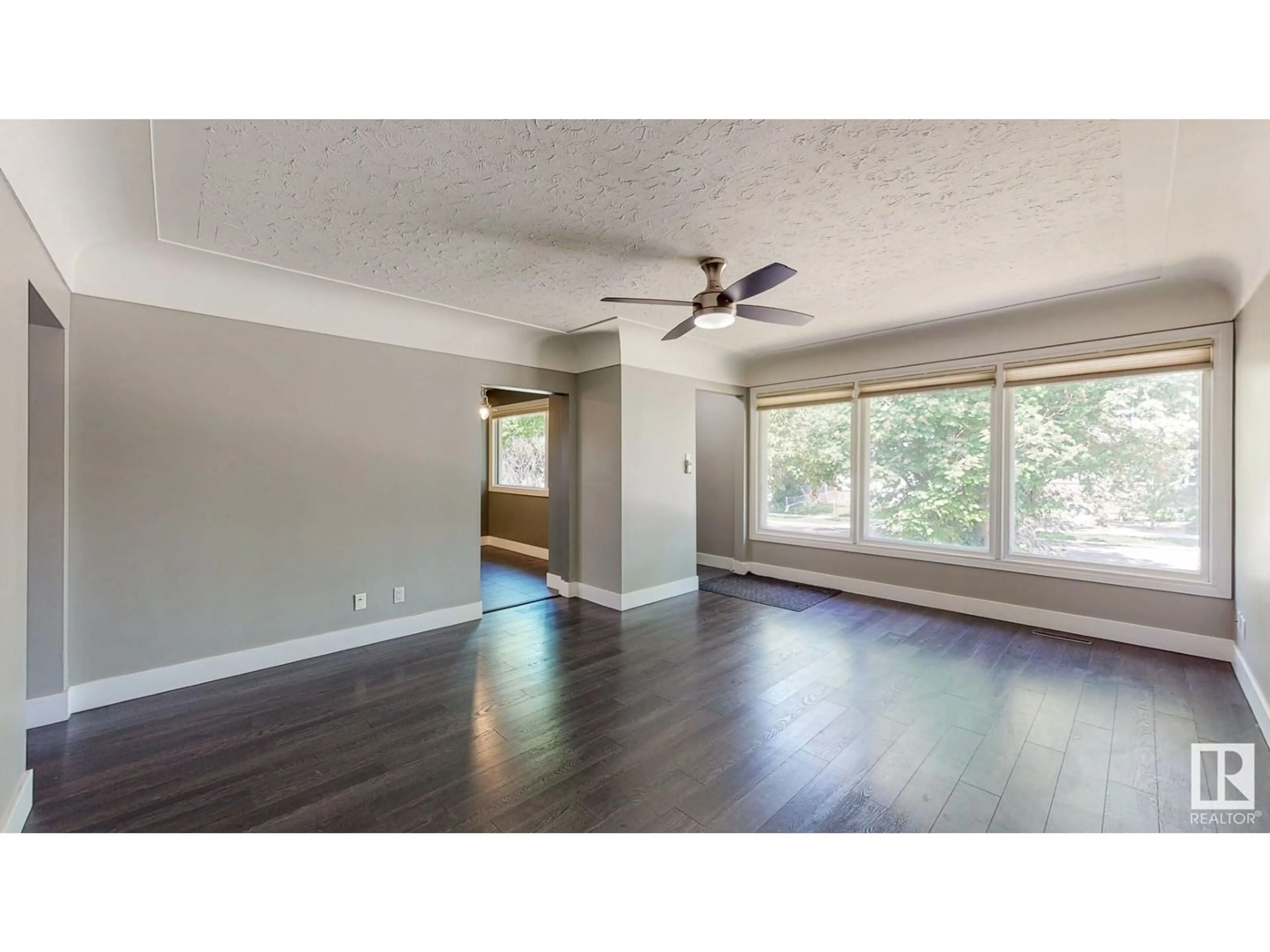 A pic of a room for 10525 63 AV, Edmonton Alberta T6H1P5