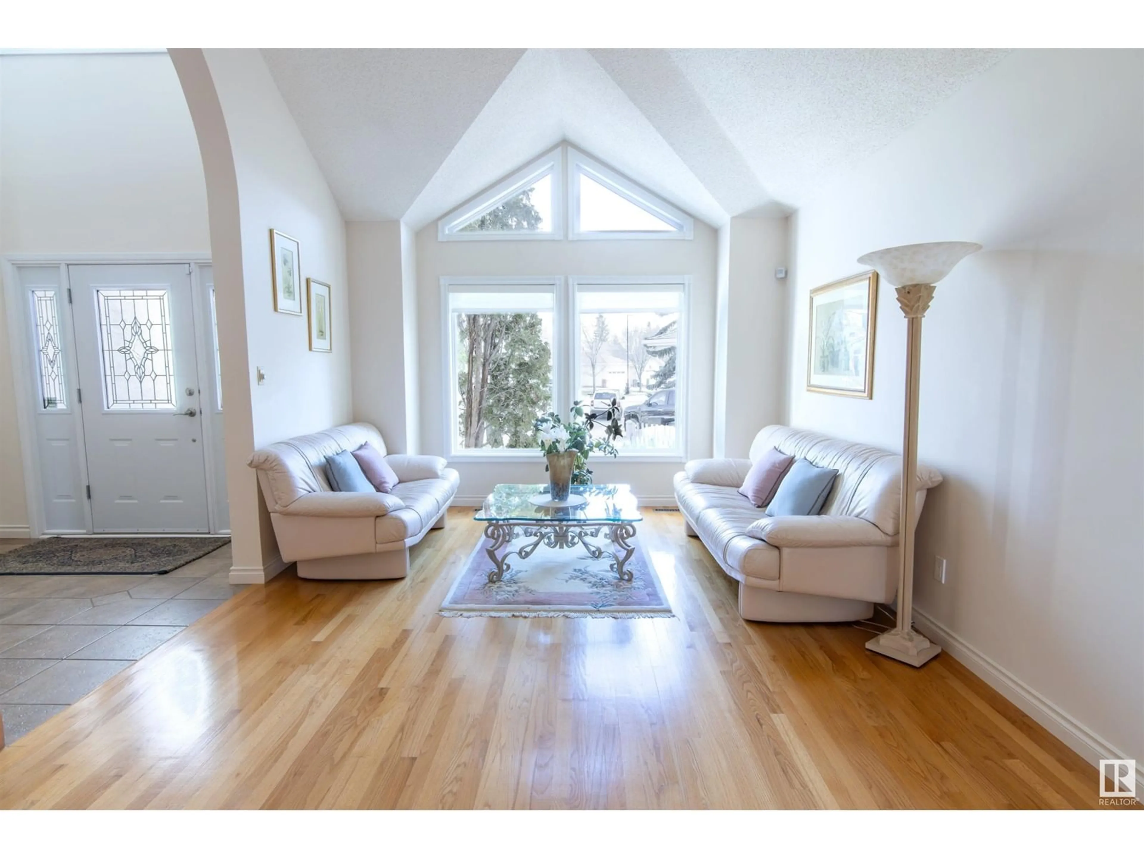 Living room with furniture, unknown for NW - 5224 186 ST, Edmonton Alberta T6M2G4