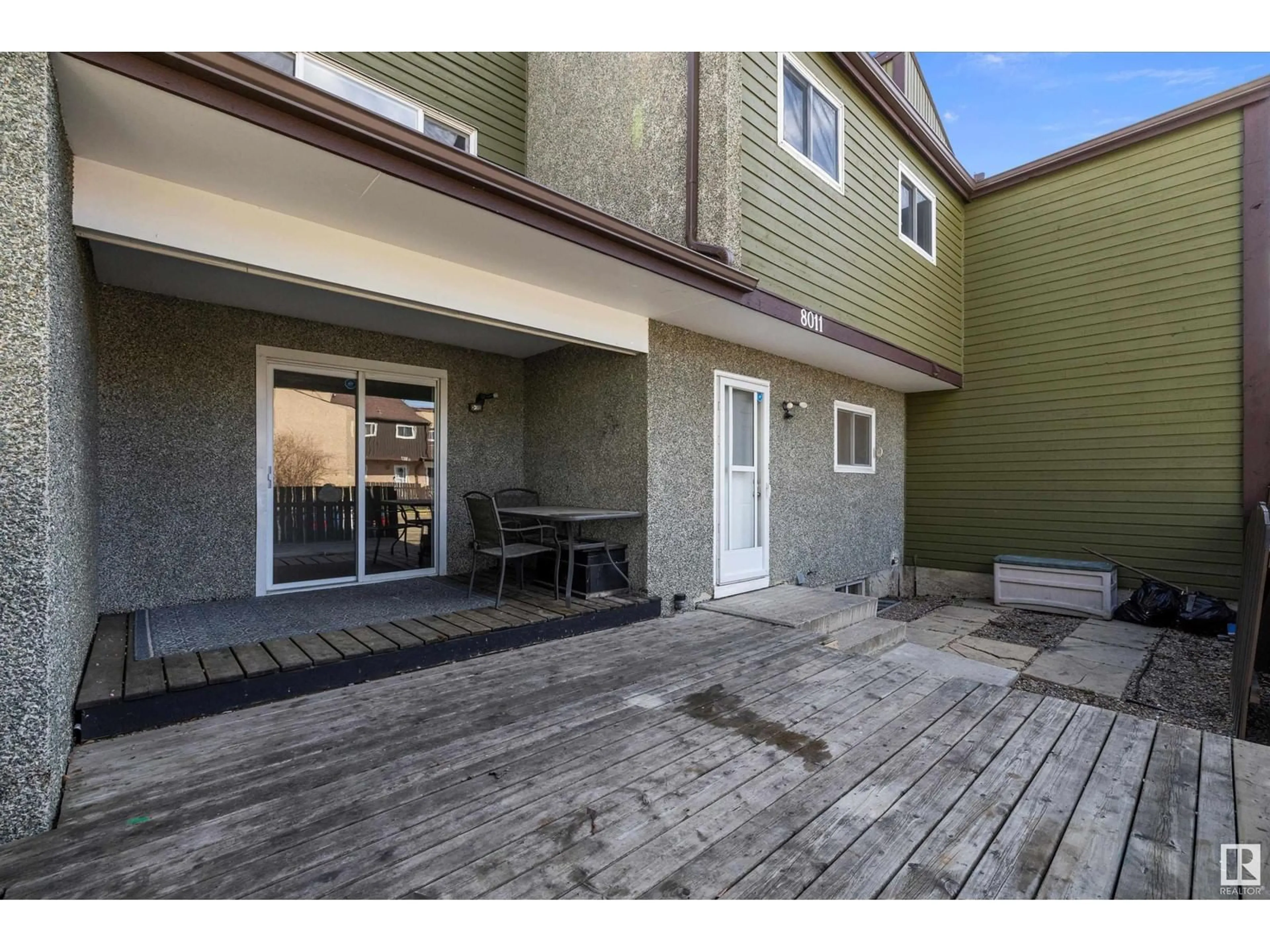 Patio, street for 8011 27 AV, Edmonton Alberta T6K3C9