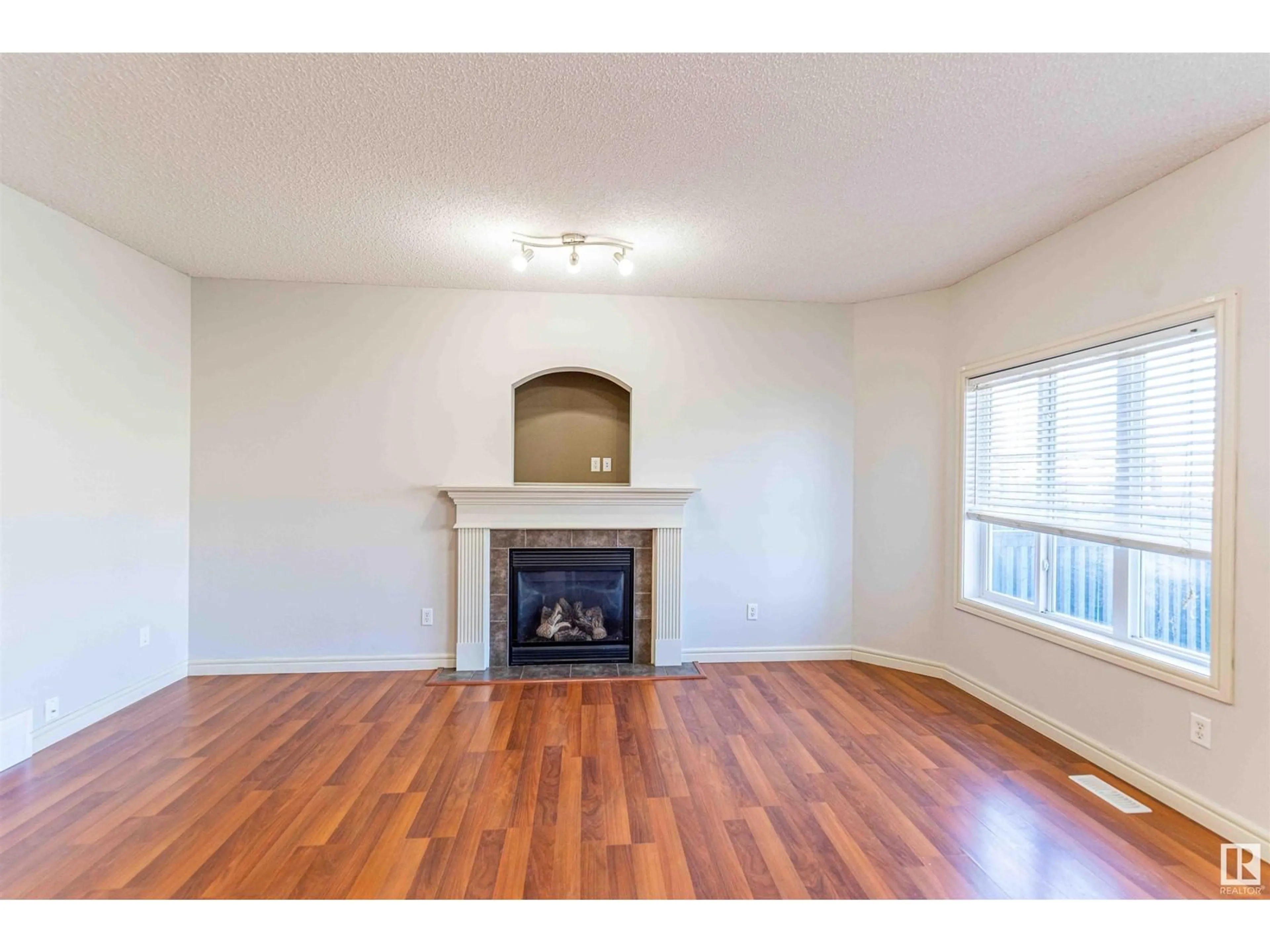 A pic of a room for SW - 11842 21 AV, Edmonton Alberta T6W0C9