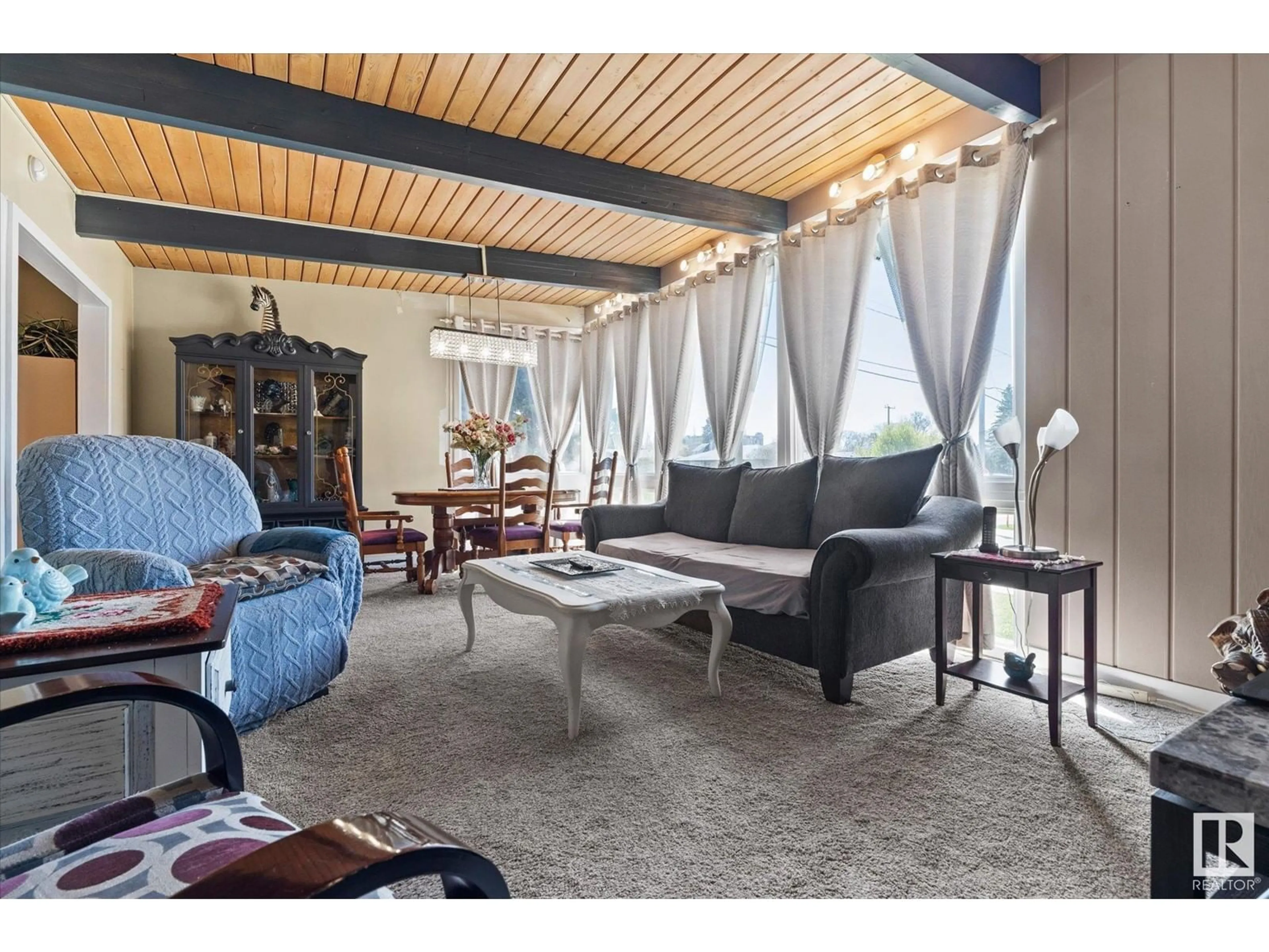 Living room with furniture, unknown for 215 JESPERSEN AV, Spruce Grove Alberta T7X2J1
