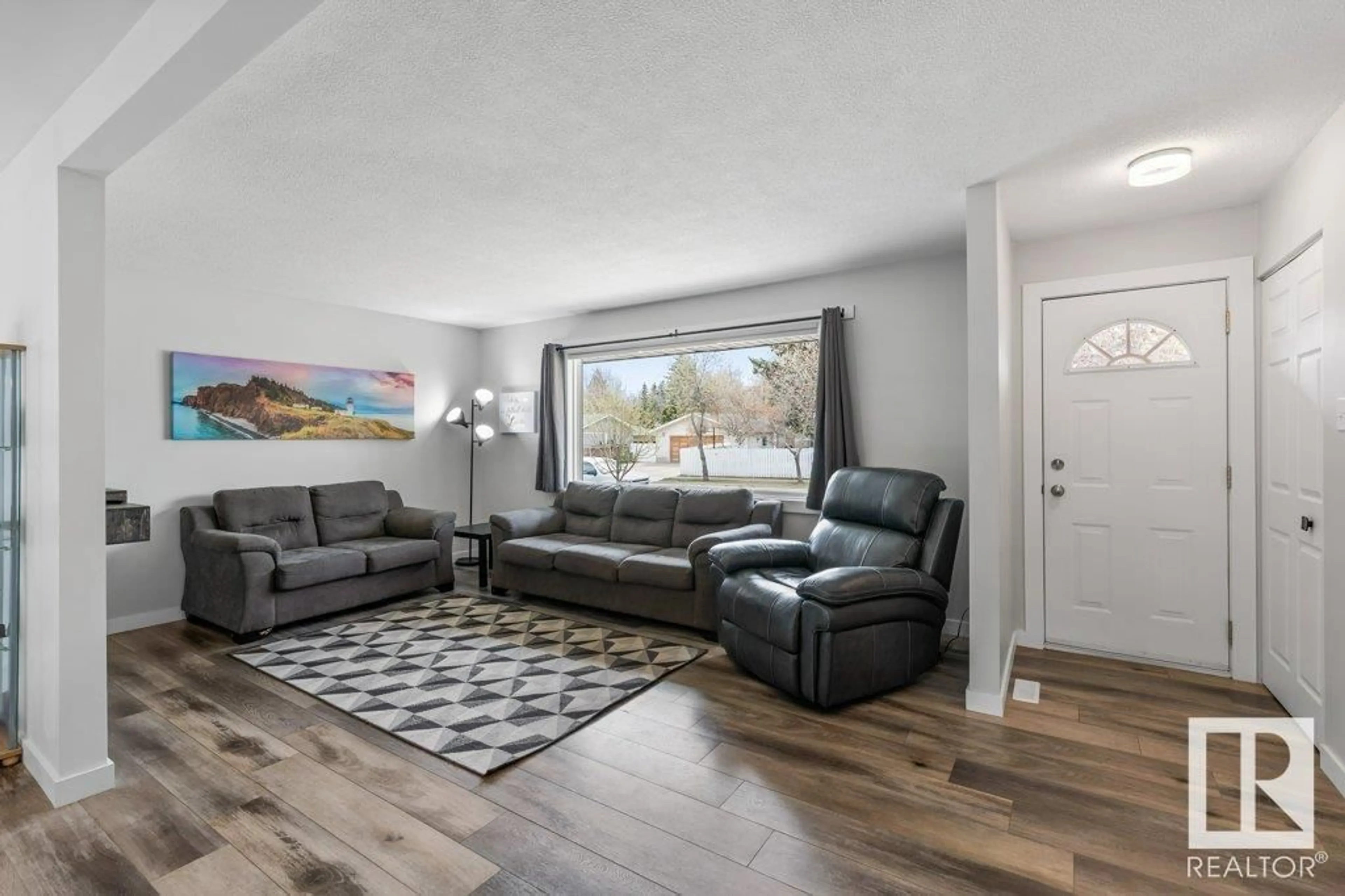 Living room with furniture, unknown for 56 SPRINGFIELD CR, St. Albert Alberta T8N0K1