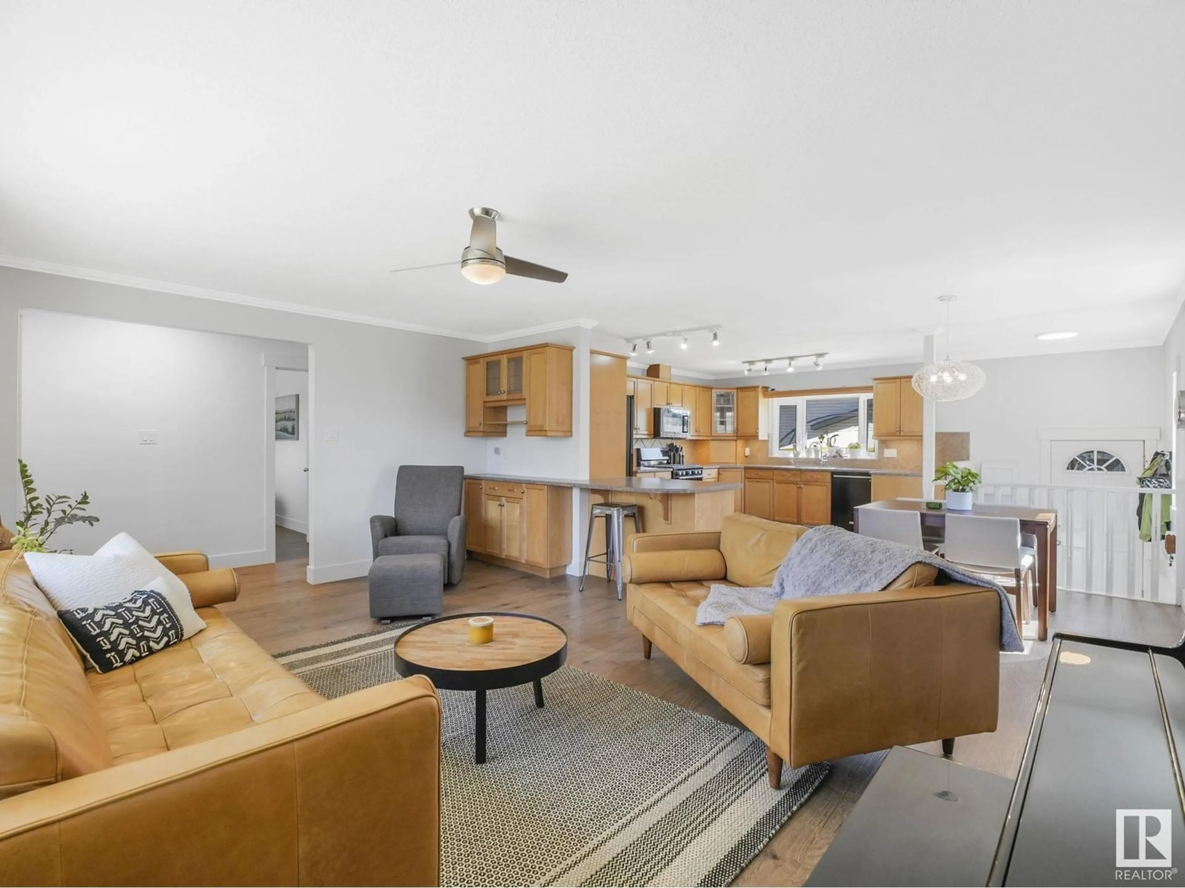 Living room with furniture, unknown for NW - 9607 77 ST, Edmonton Alberta T6C2M7